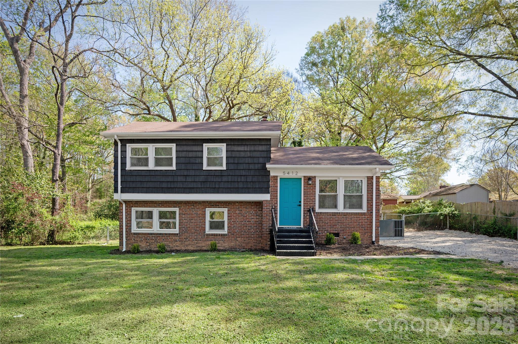5412 Milhaven Lane — Charlotte