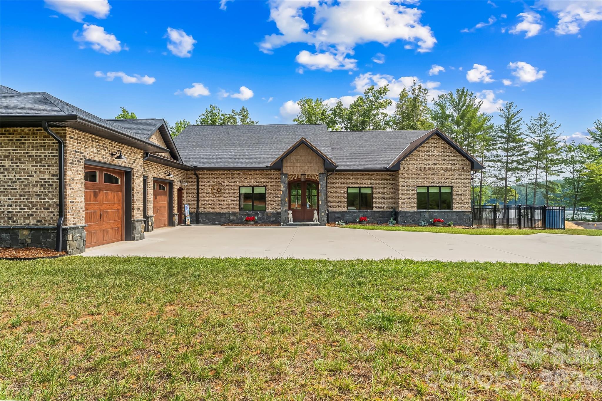 95 Linville View Drive — Nebo