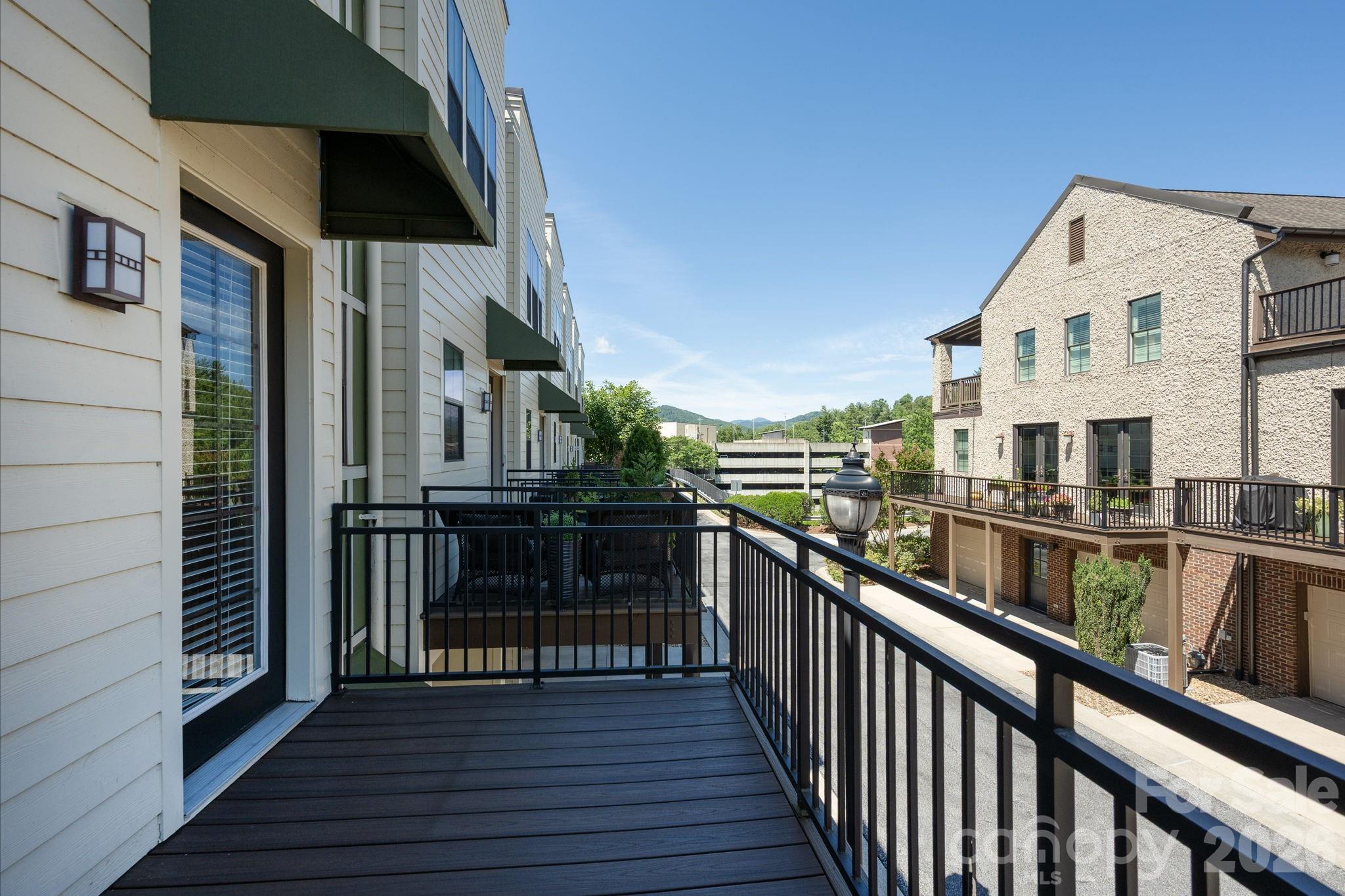 69 Stamford Street — Asheville
