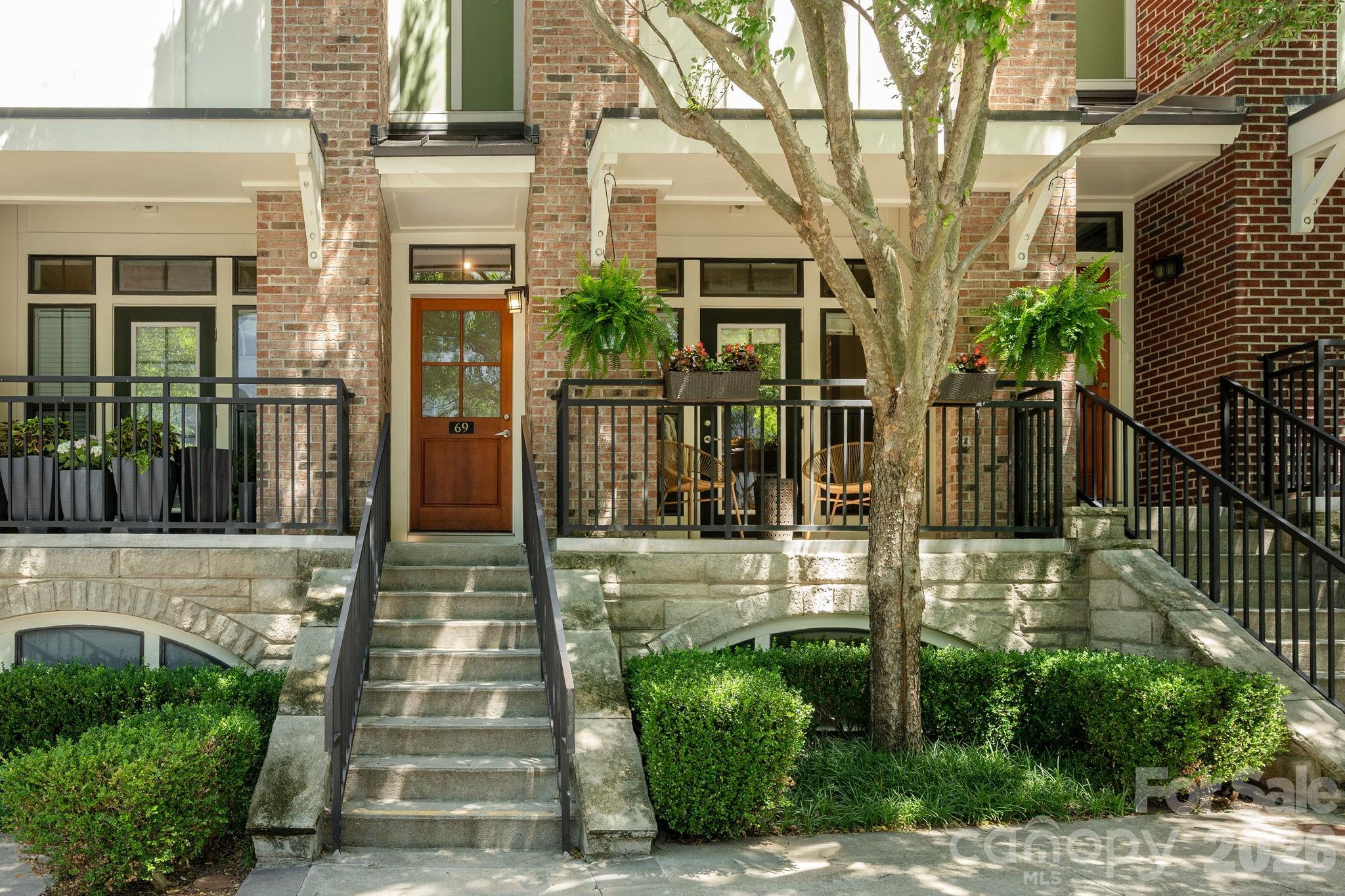 69 Stamford Street — Asheville
