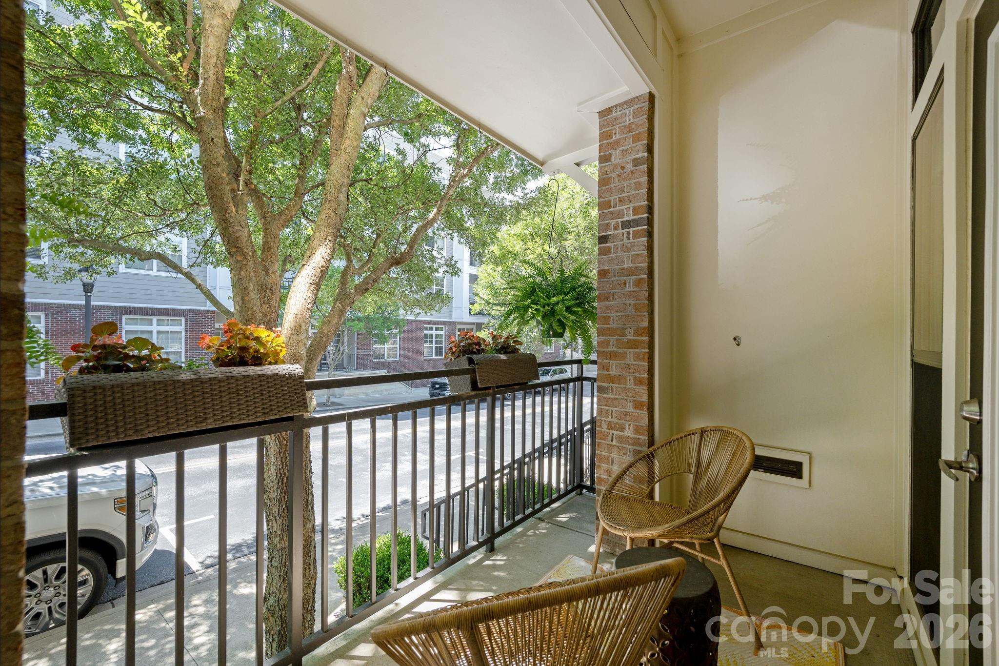 69 Stamford Street — Asheville