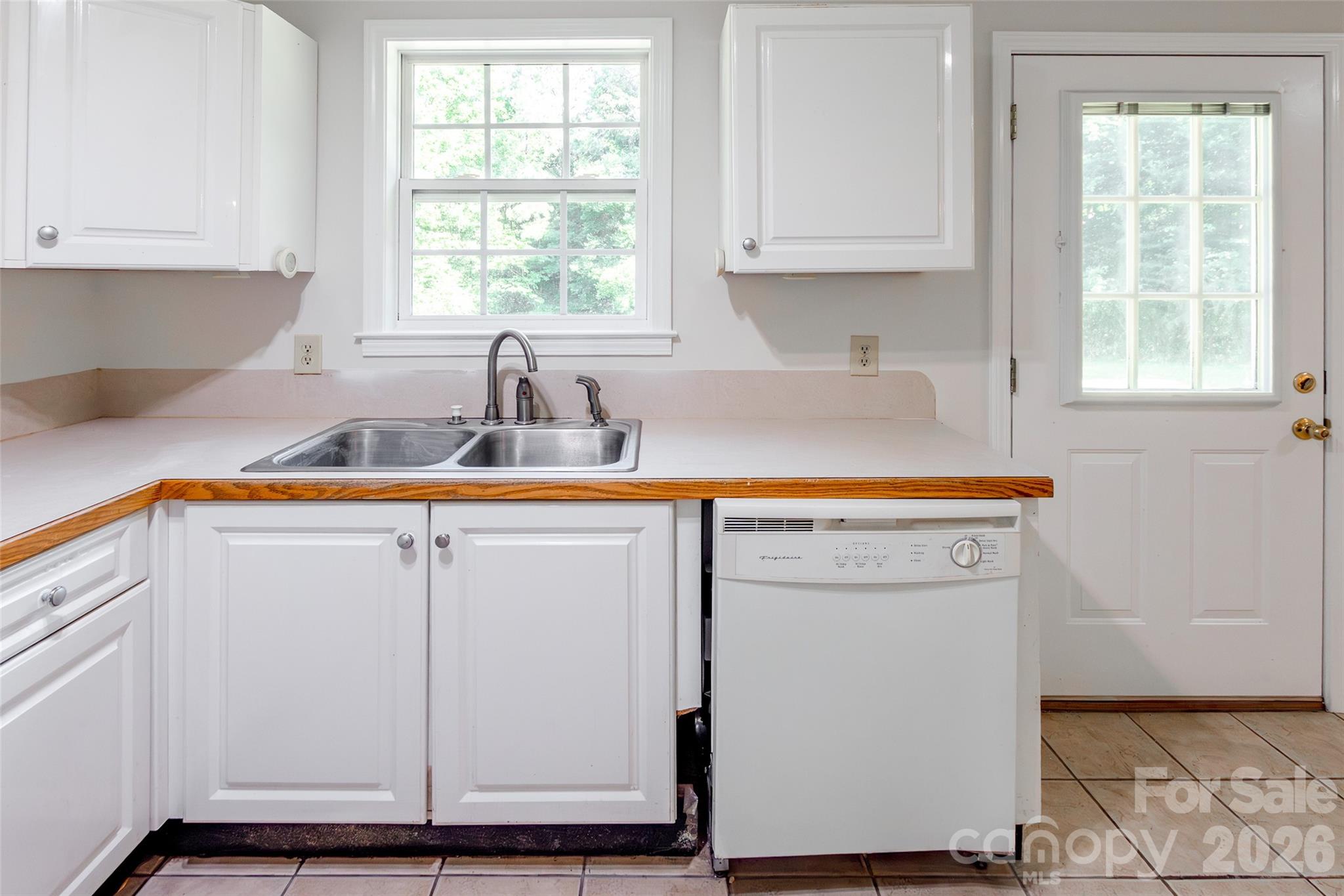 386 Sutton Springs Road — York