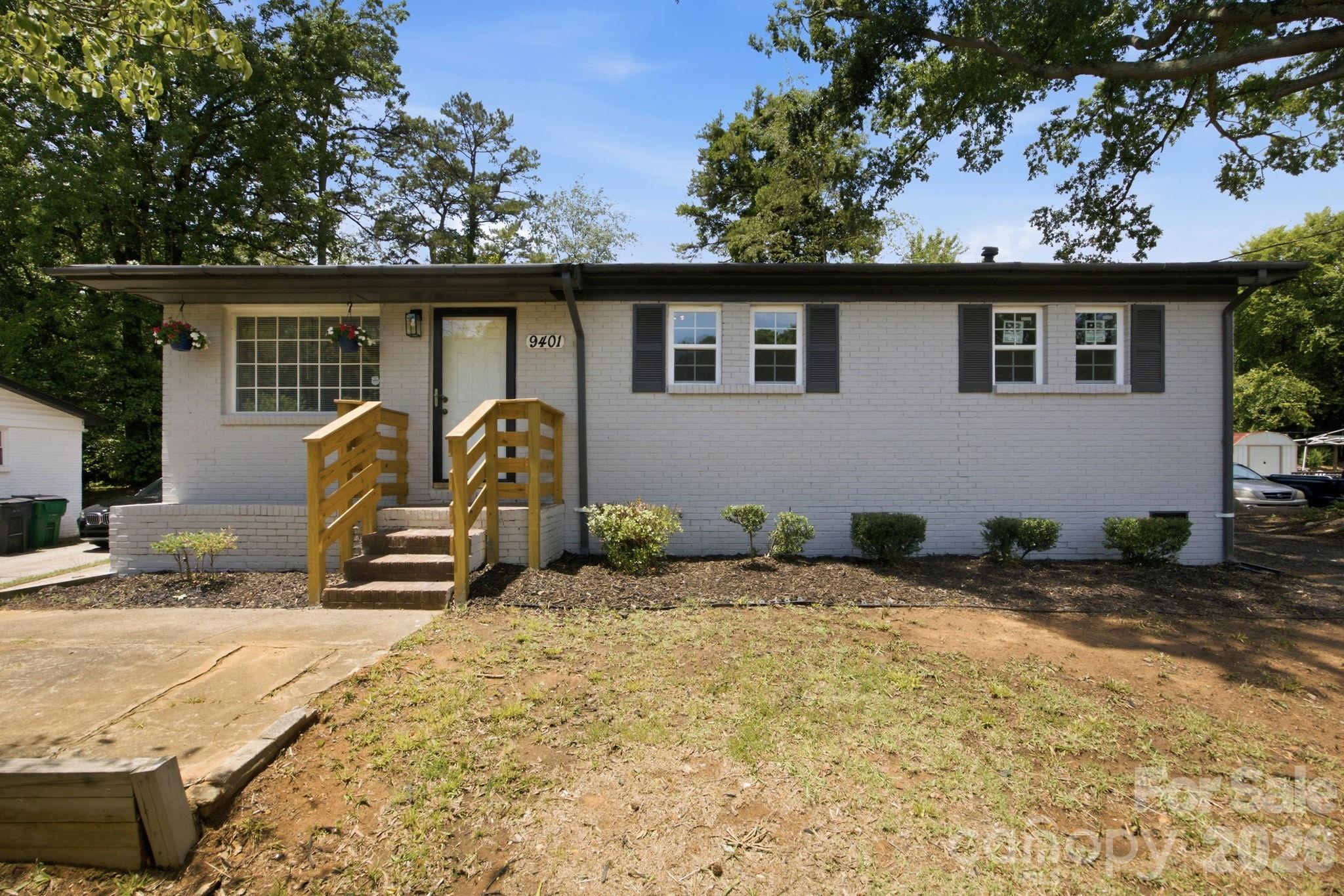 9401 Feldbank Drive — Charlotte