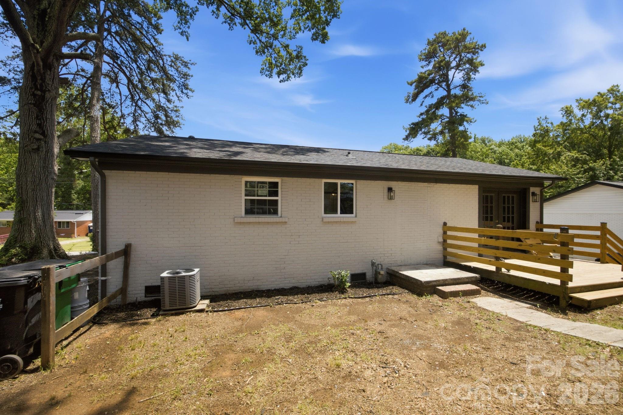 9401 Feldbank Drive — Charlotte