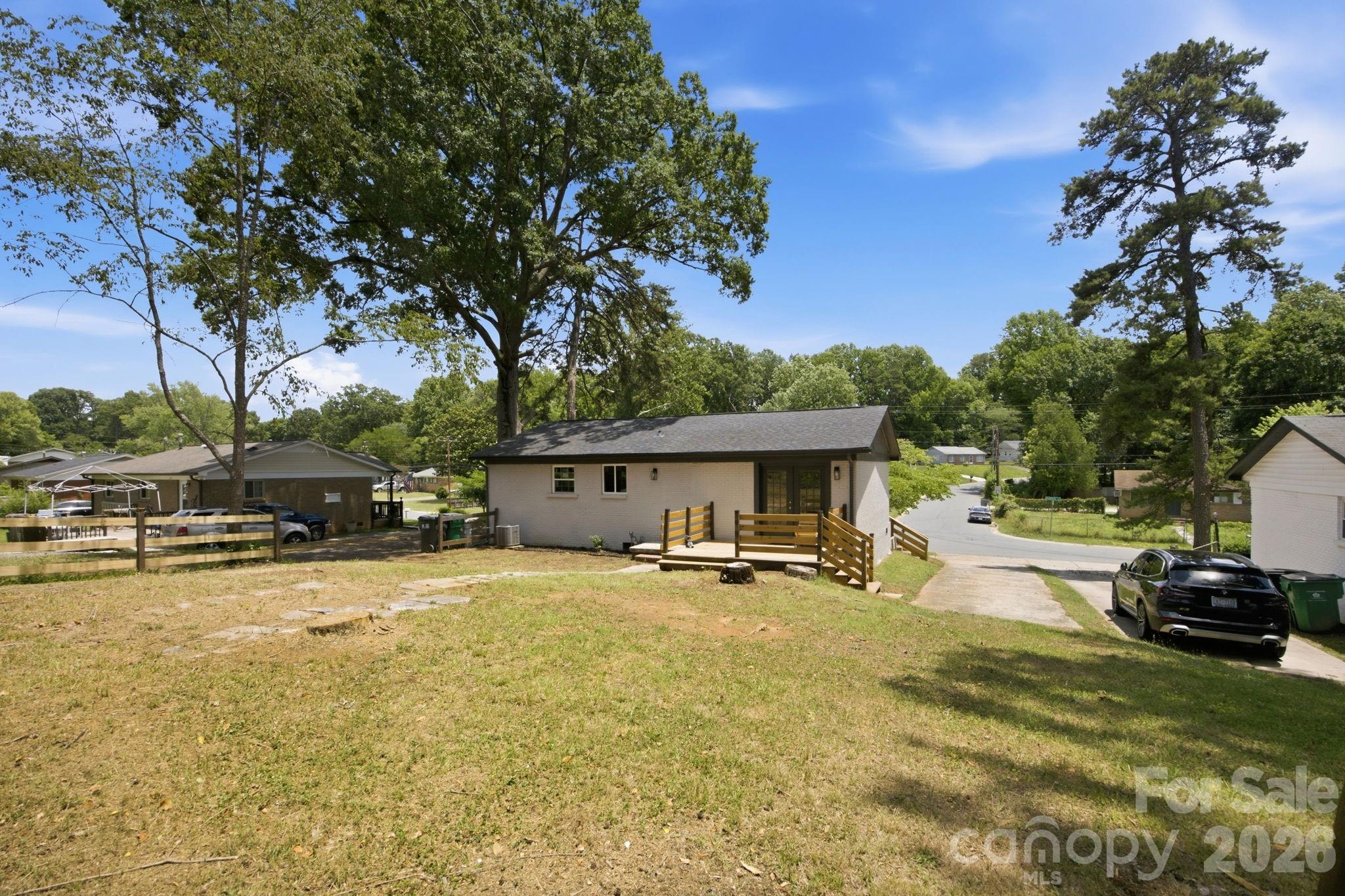 9401 Feldbank Drive — Charlotte