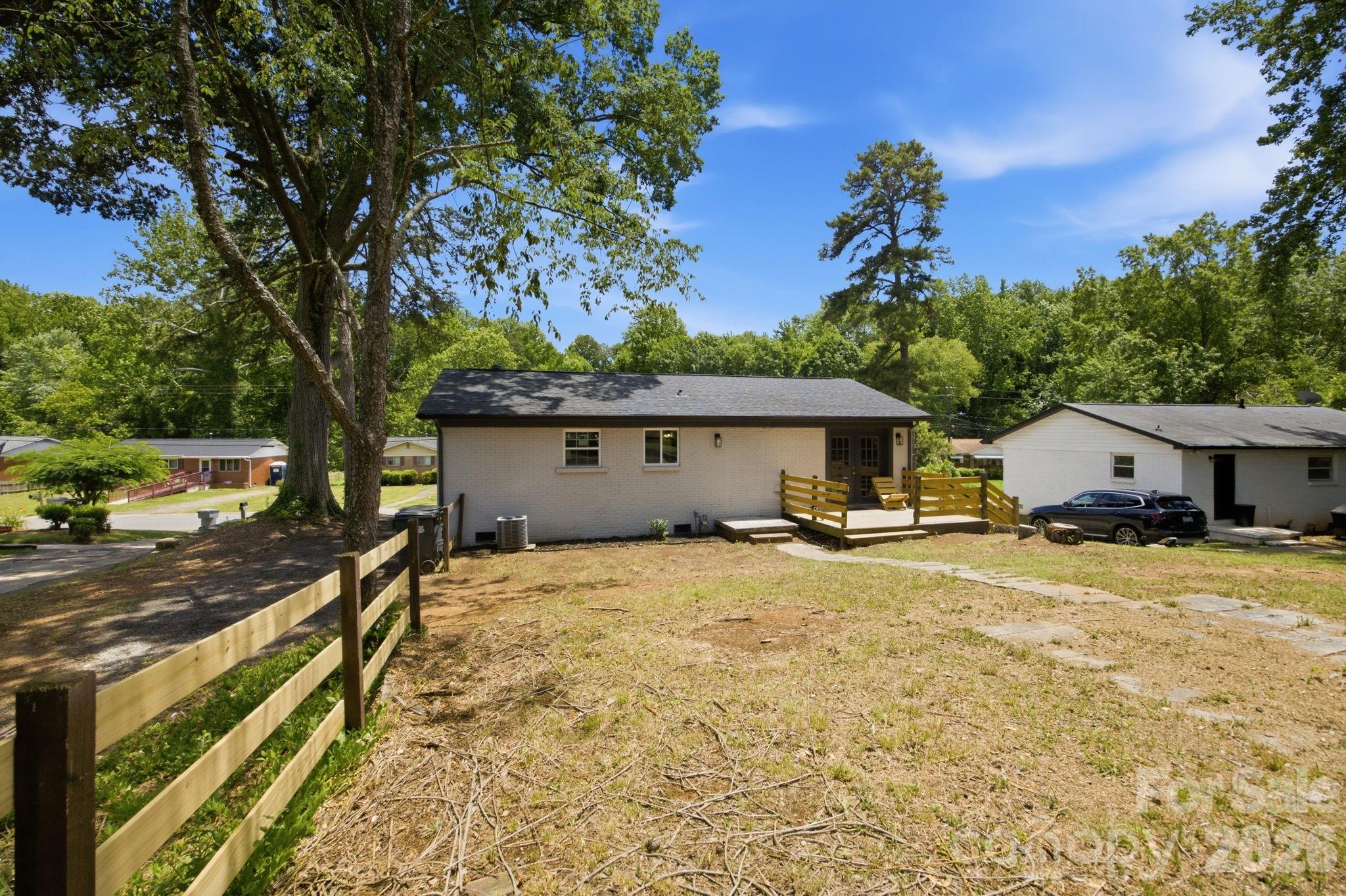 9401 Feldbank Drive — Charlotte
