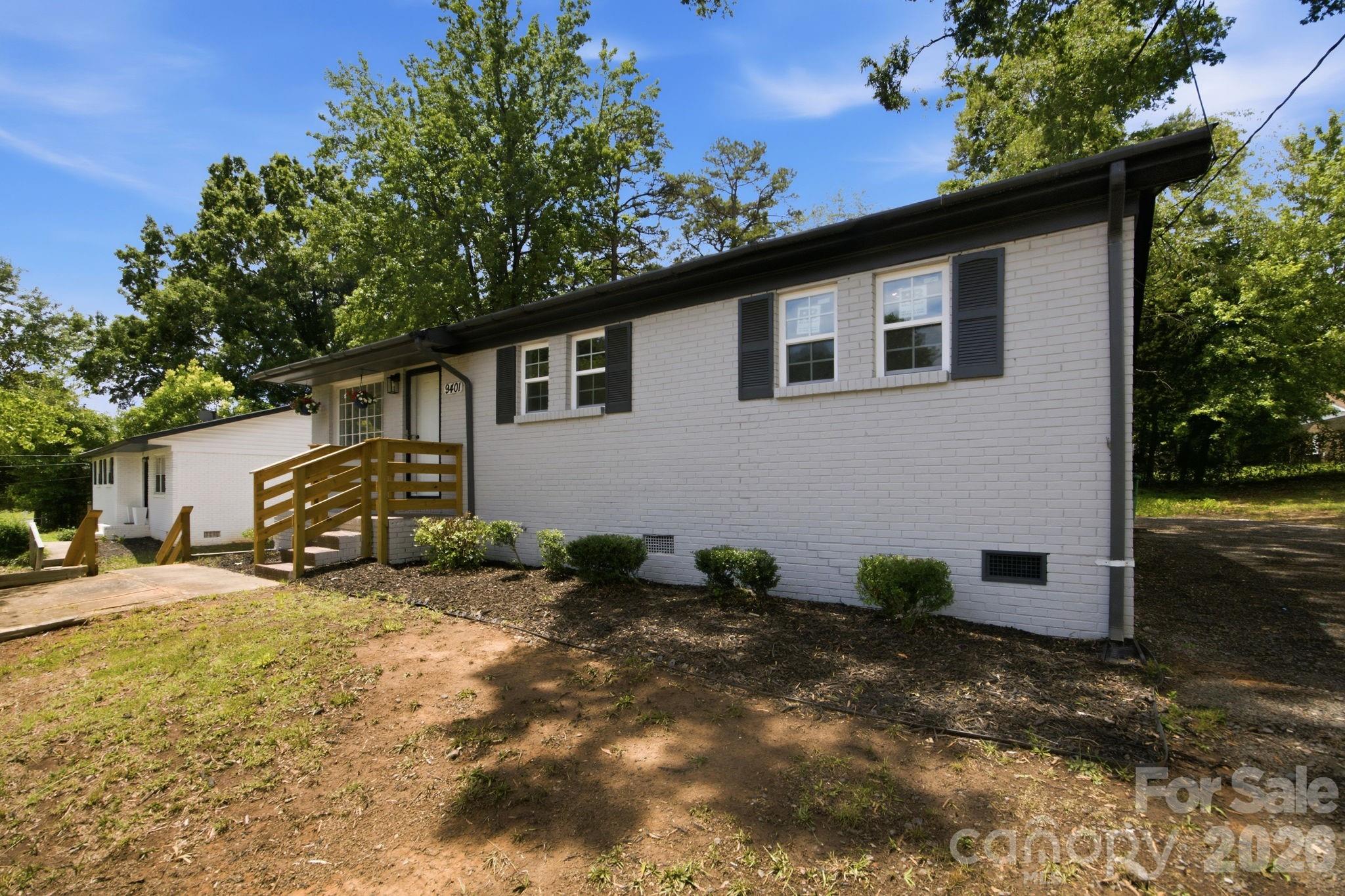 9401 Feldbank Drive — Charlotte
