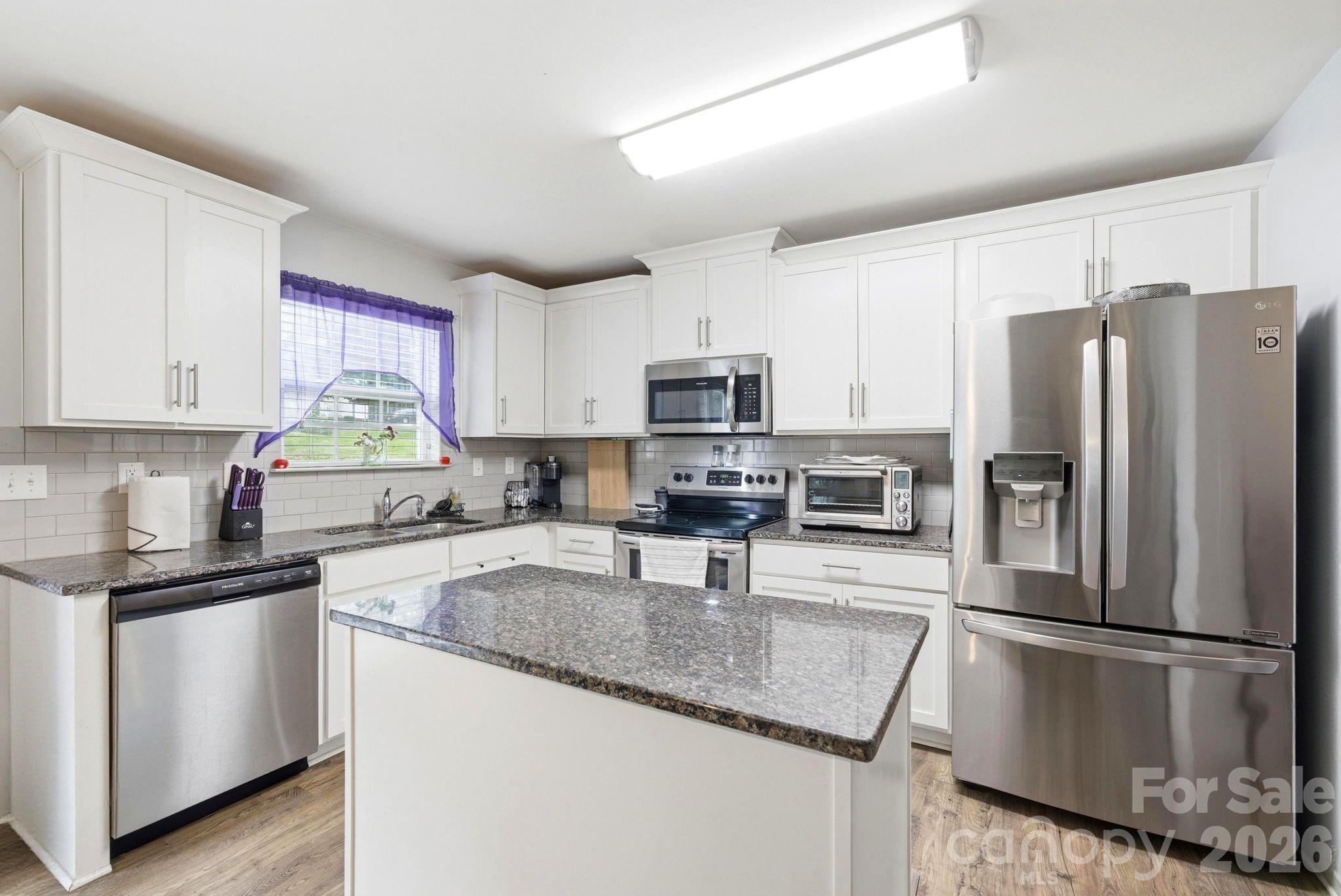 8502 Mansell Court — Charlotte