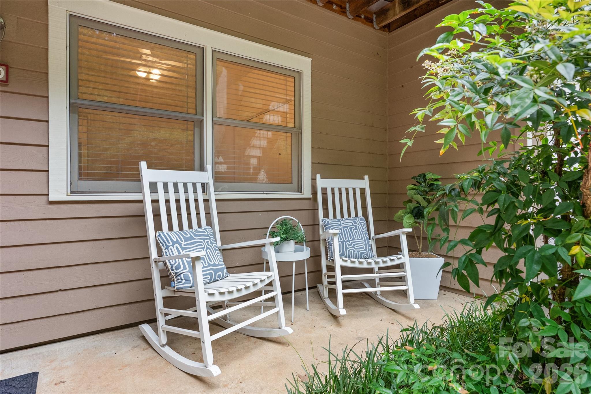 20 Timberlake Drive — Asheville