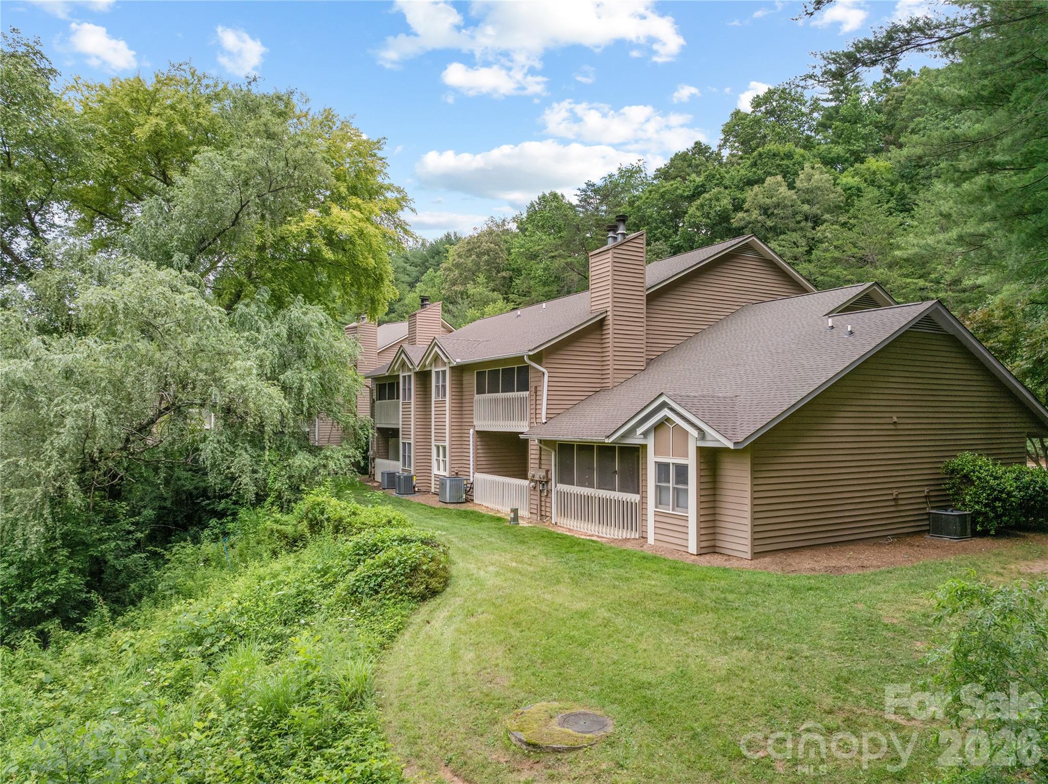 20 Timberlake Drive — Asheville
