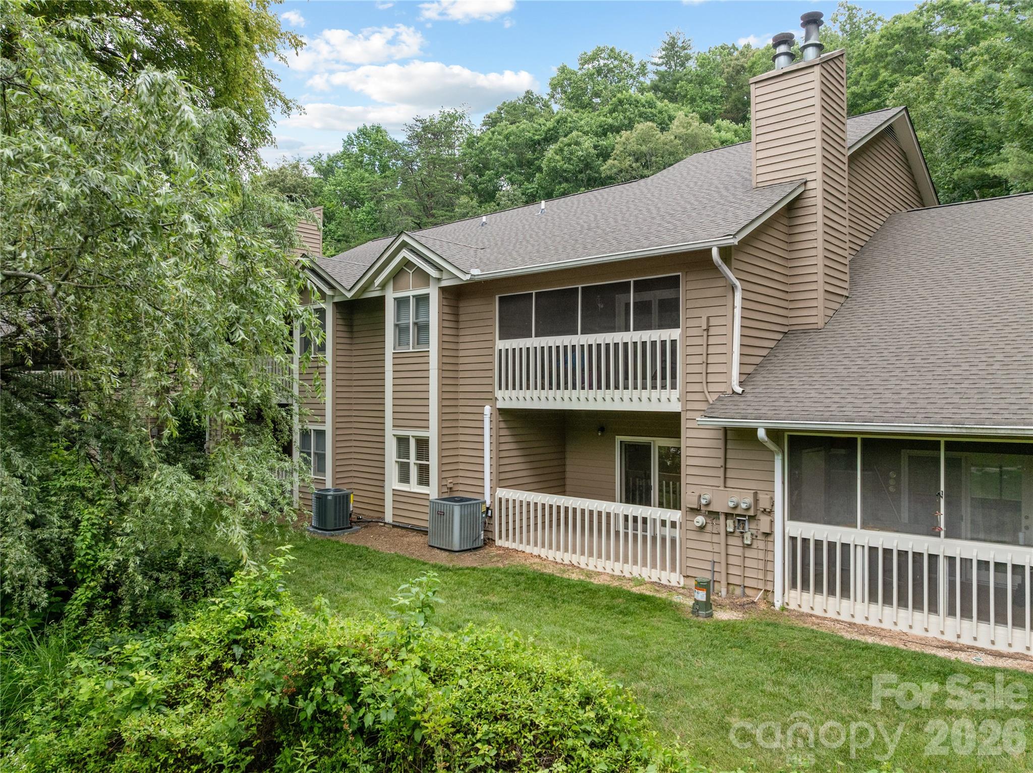 20 Timberlake Drive — Asheville