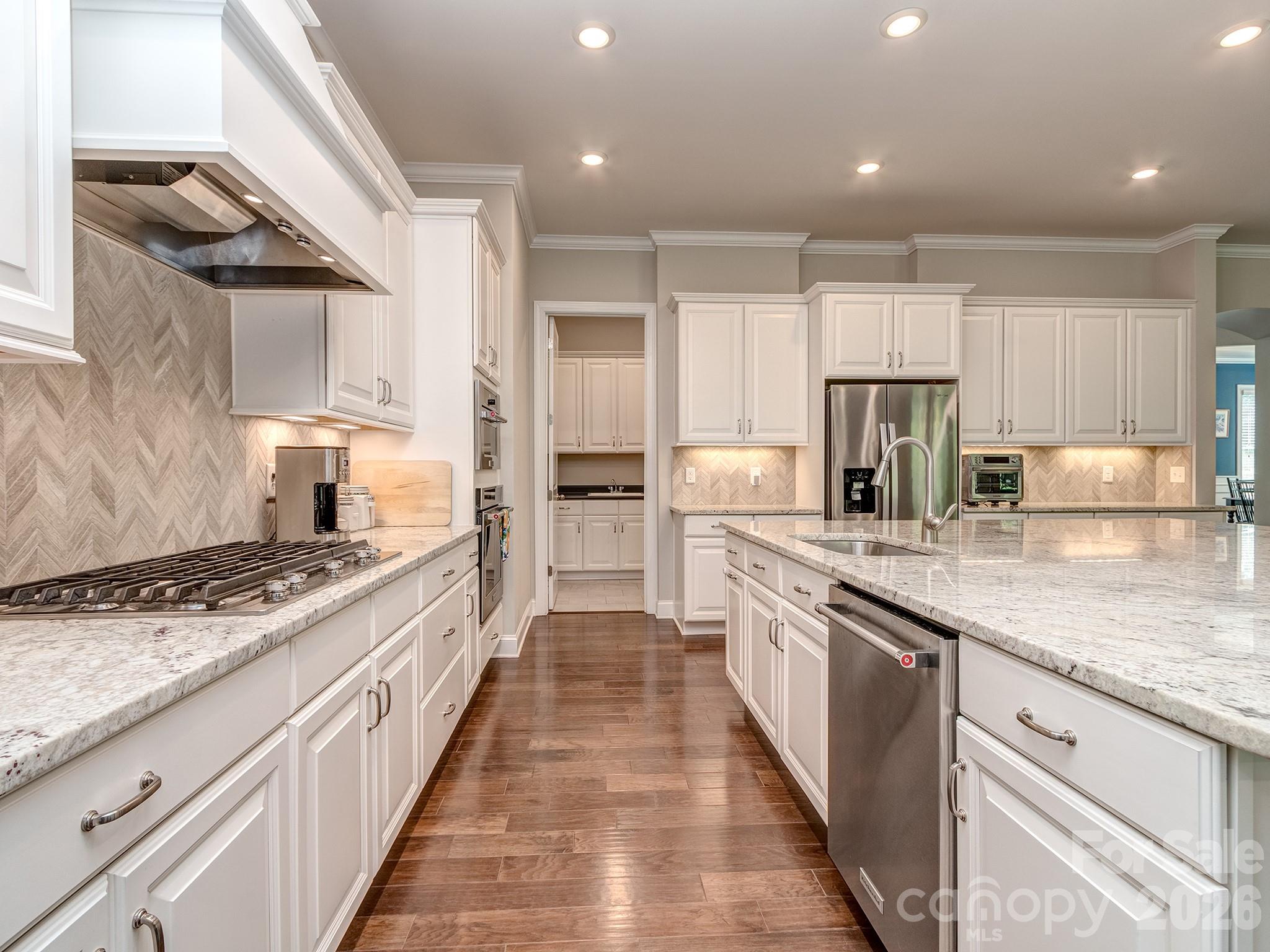 121 Enclave Boulevard — Matthews