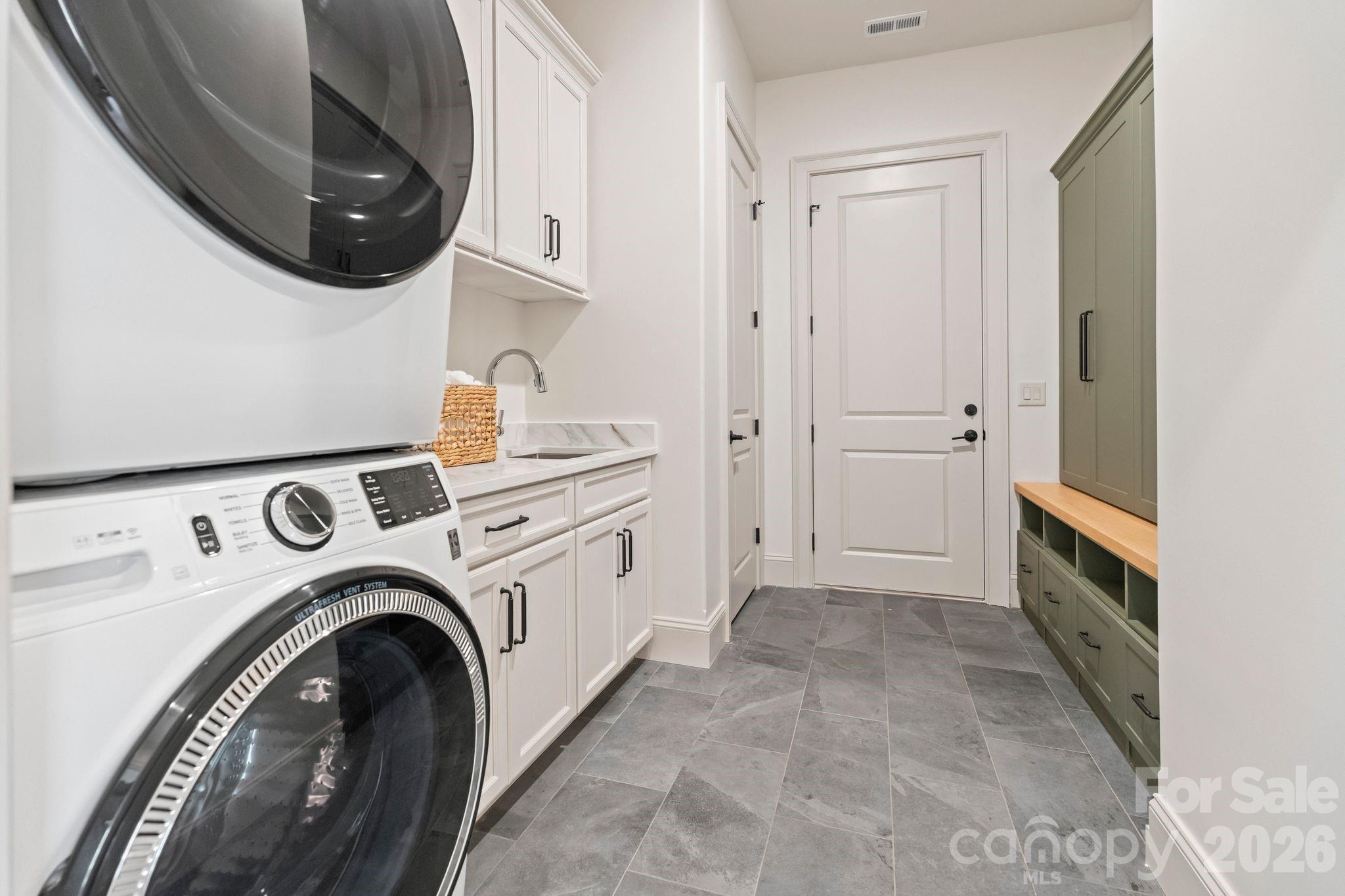 2494 Primm Road — Denver