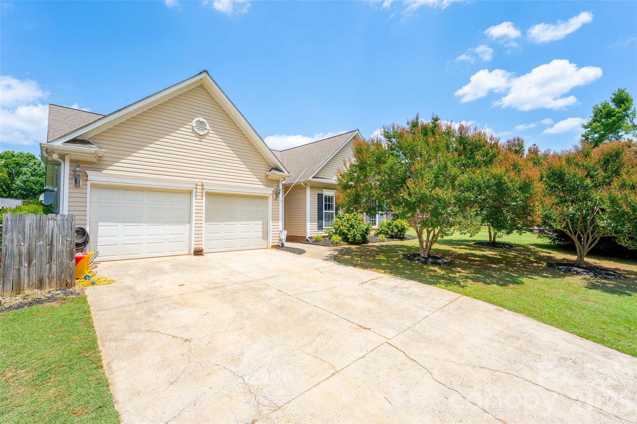 311 Winthrow Creek Road — Mooresville