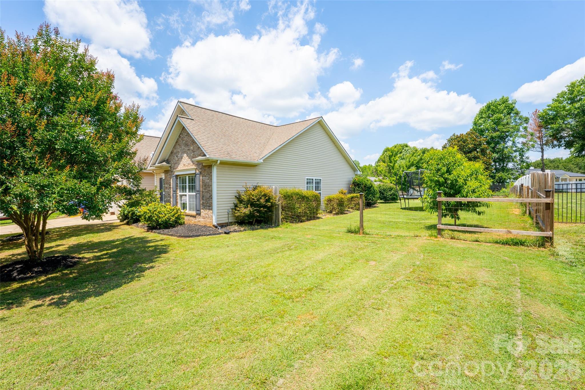 311 Winthrow Creek Road — Mooresville