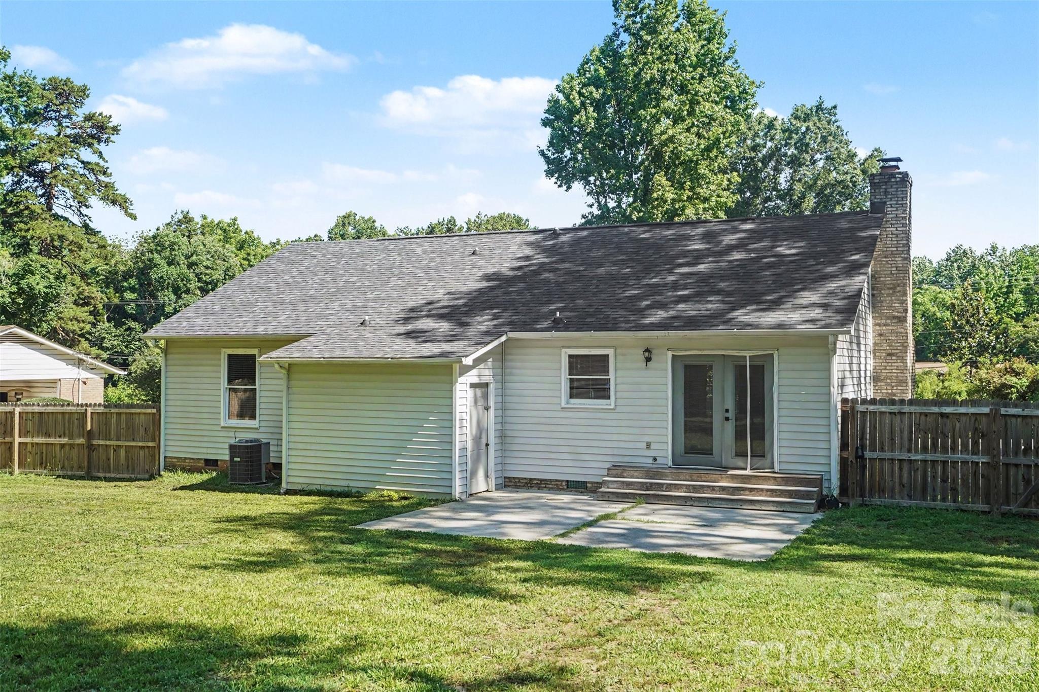 2716 Starnes Road — Charlotte