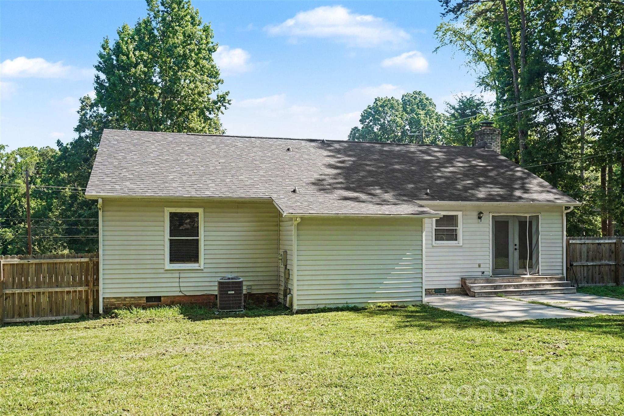 2716 Starnes Road — Charlotte
