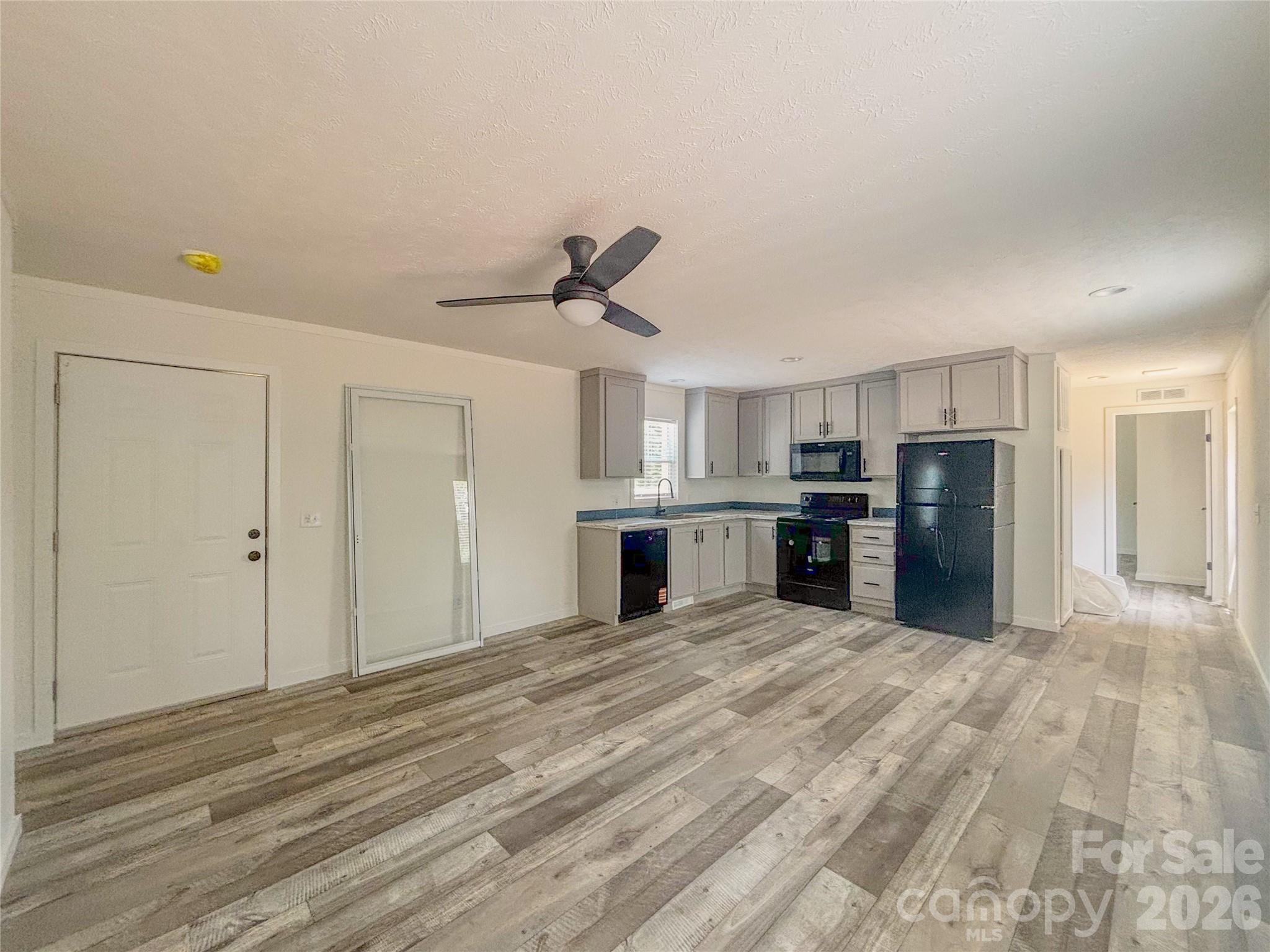 2401 Liberty Church Road — Hickory