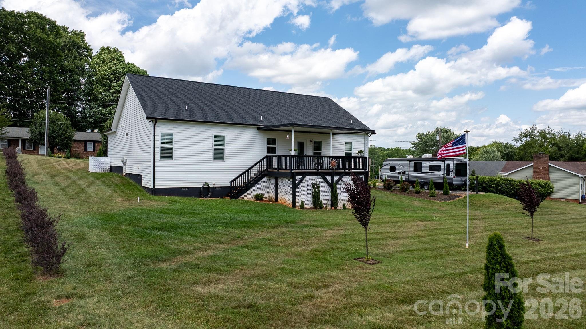 2026 Crestdale Lane — Newton