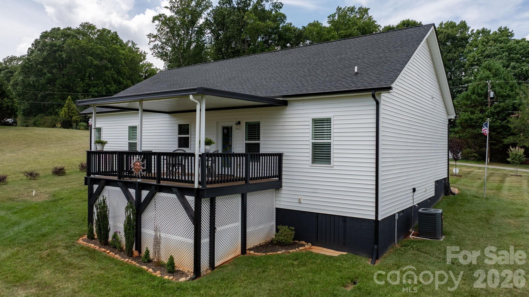 2026 Crestdale Lane — Newton