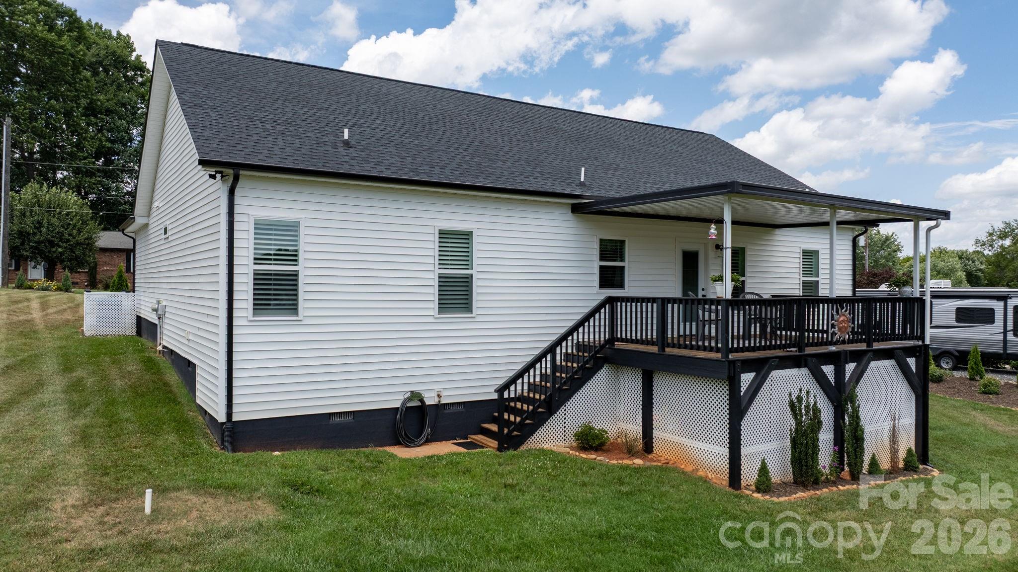2026 Crestdale Lane — Newton