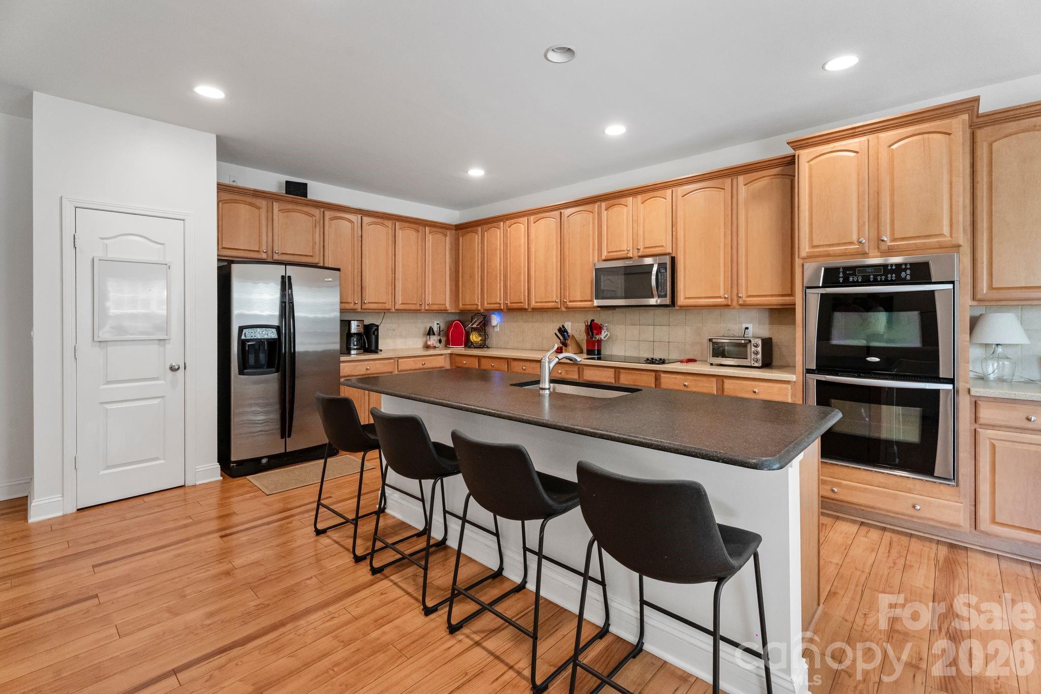 9509 Seamill Road — Charlotte