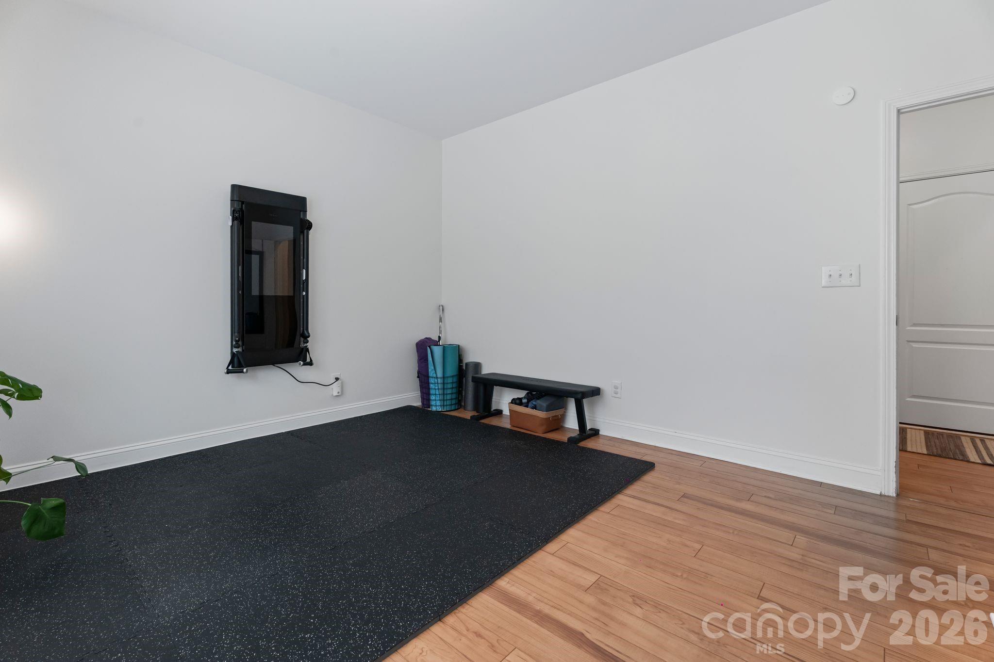 9509 Seamill Road — Charlotte