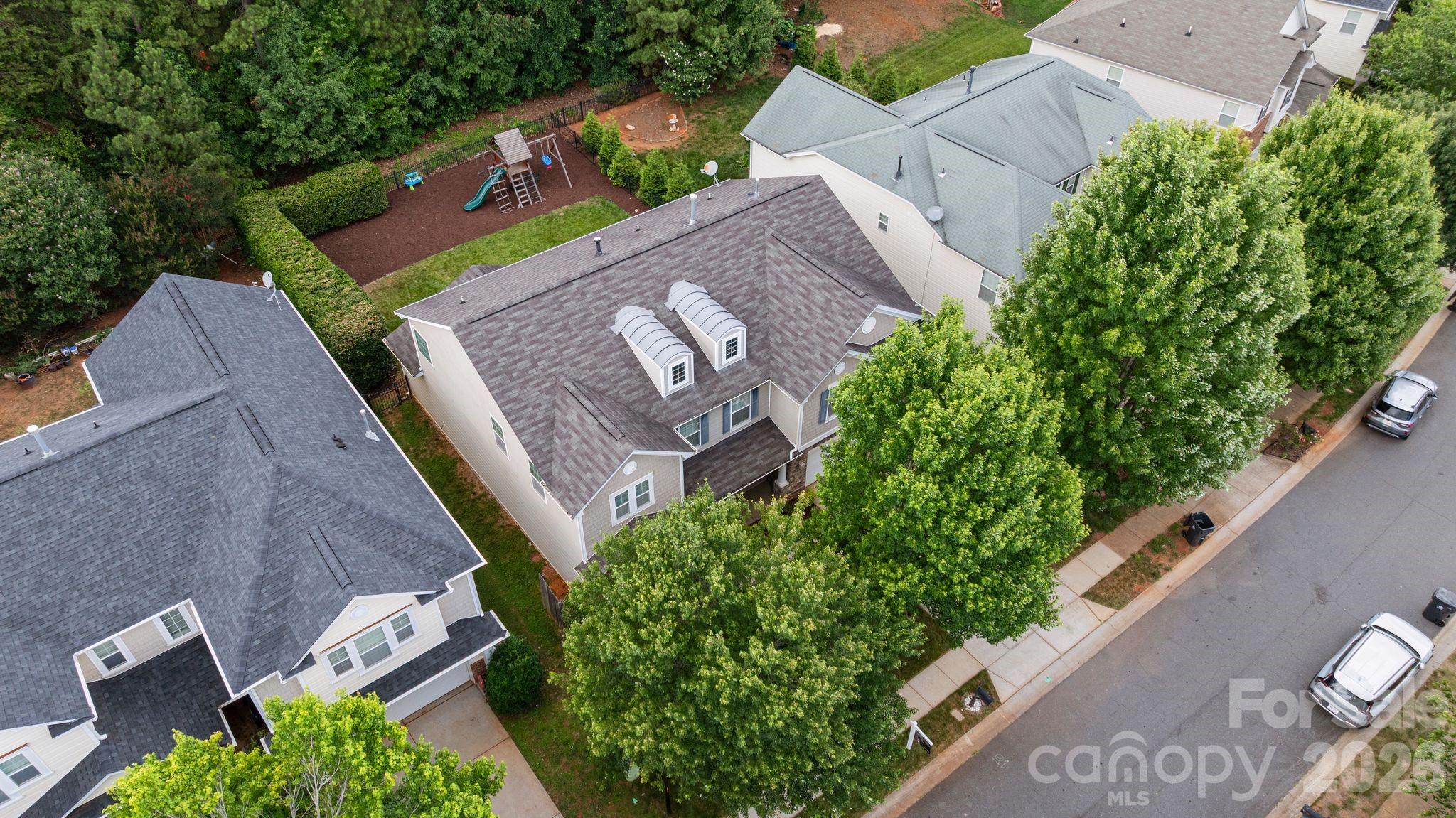 9509 Seamill Road — Charlotte