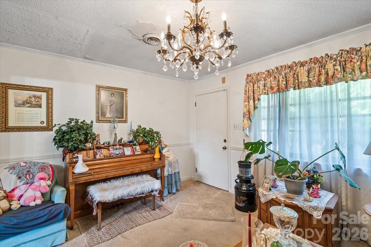 521 W Stokes Street — China Grove