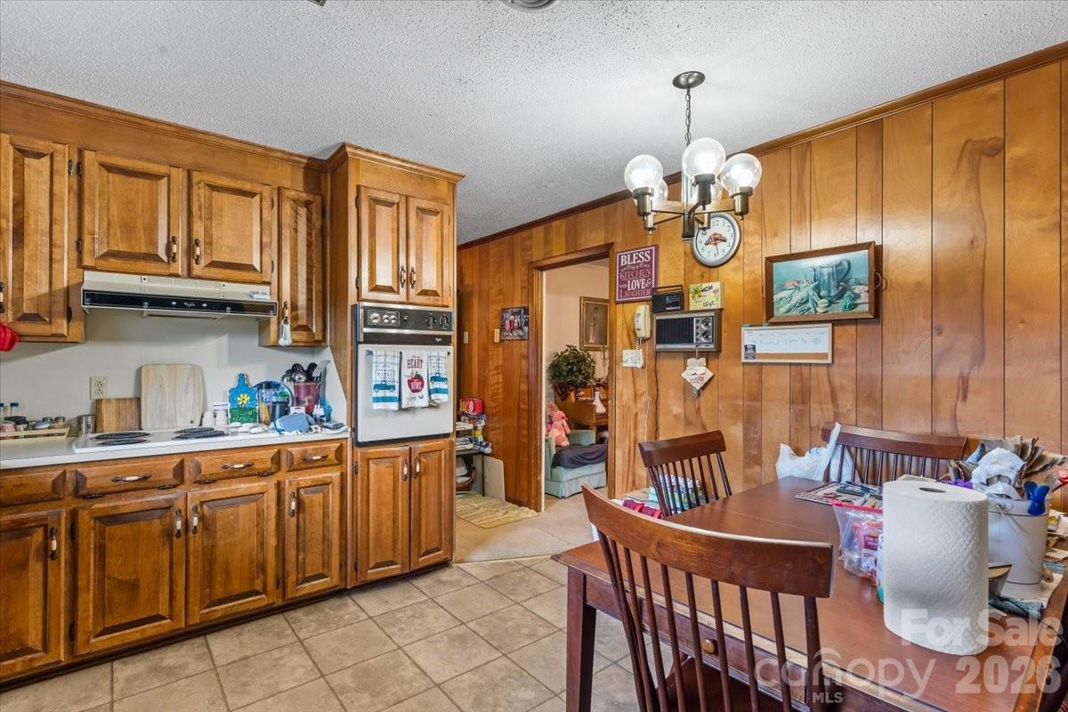 521 W Stokes Street — China Grove