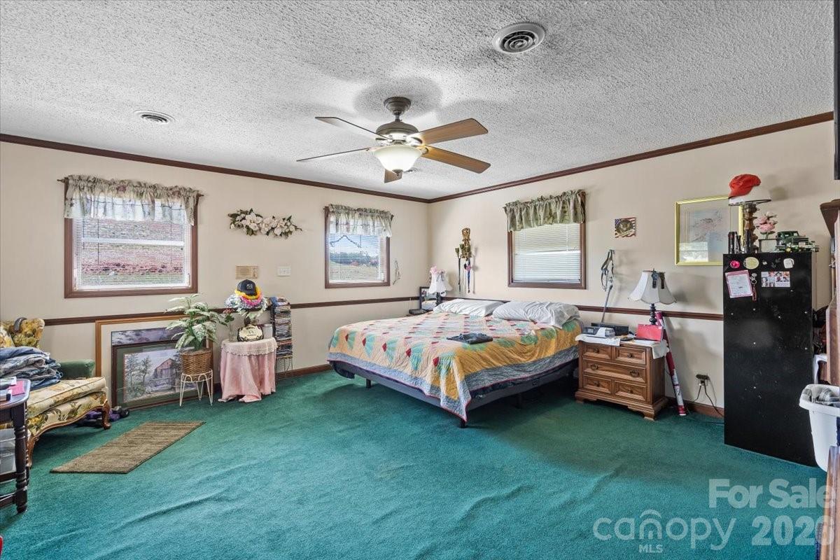 521 W Stokes Street — China Grove