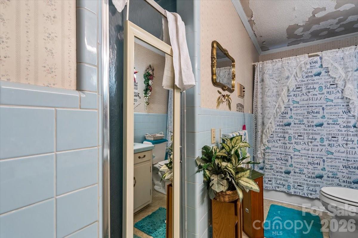 521 W Stokes Street — China Grove