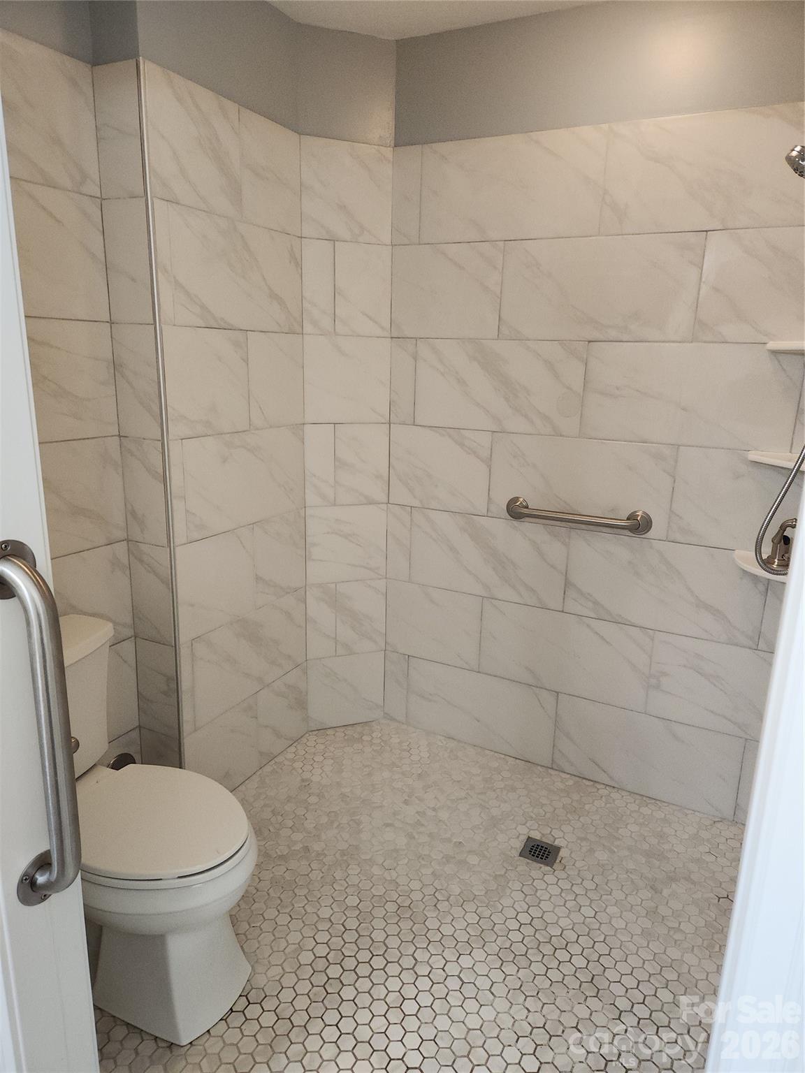 1 Mountain Meadow Circle — Weaverville