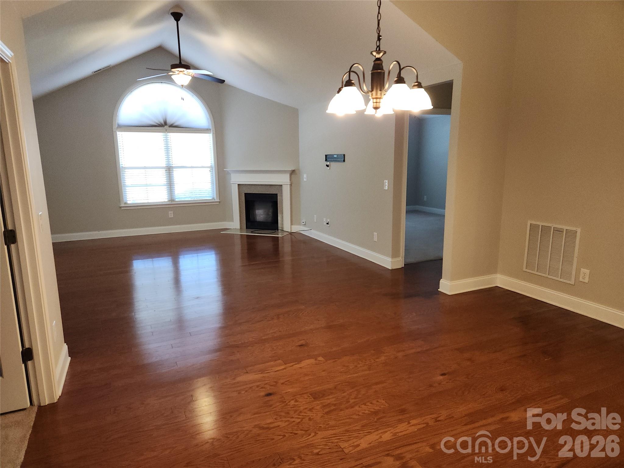 1 Mountain Meadow Circle — Weaverville