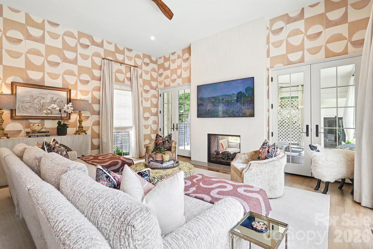 2310 Beverly Drive — Charlotte