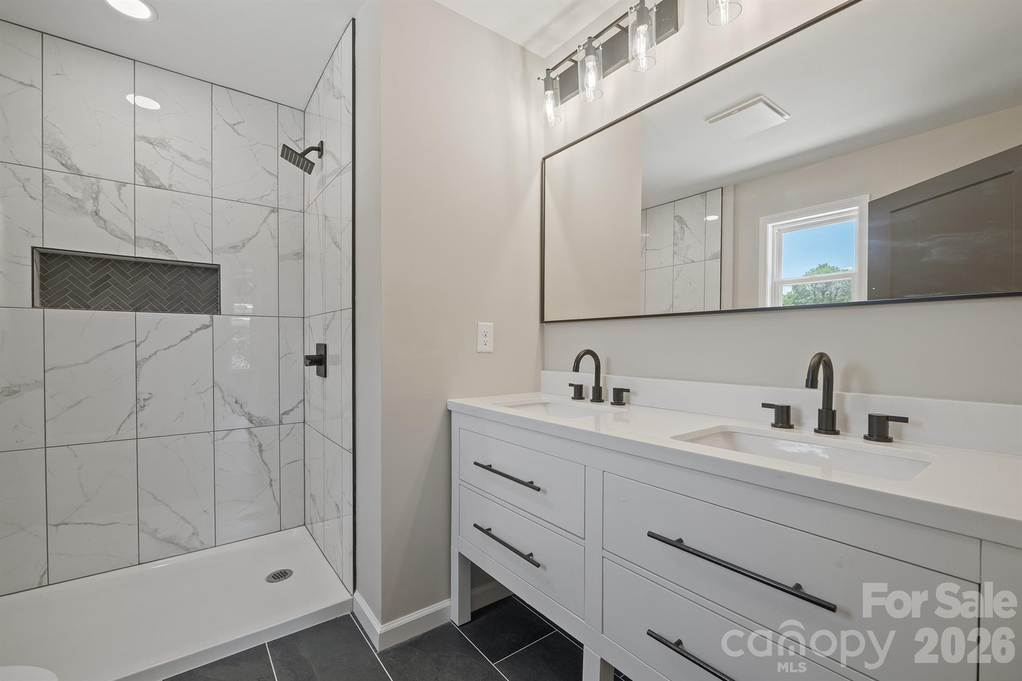 1649 Bentbrook Drive — Valdese