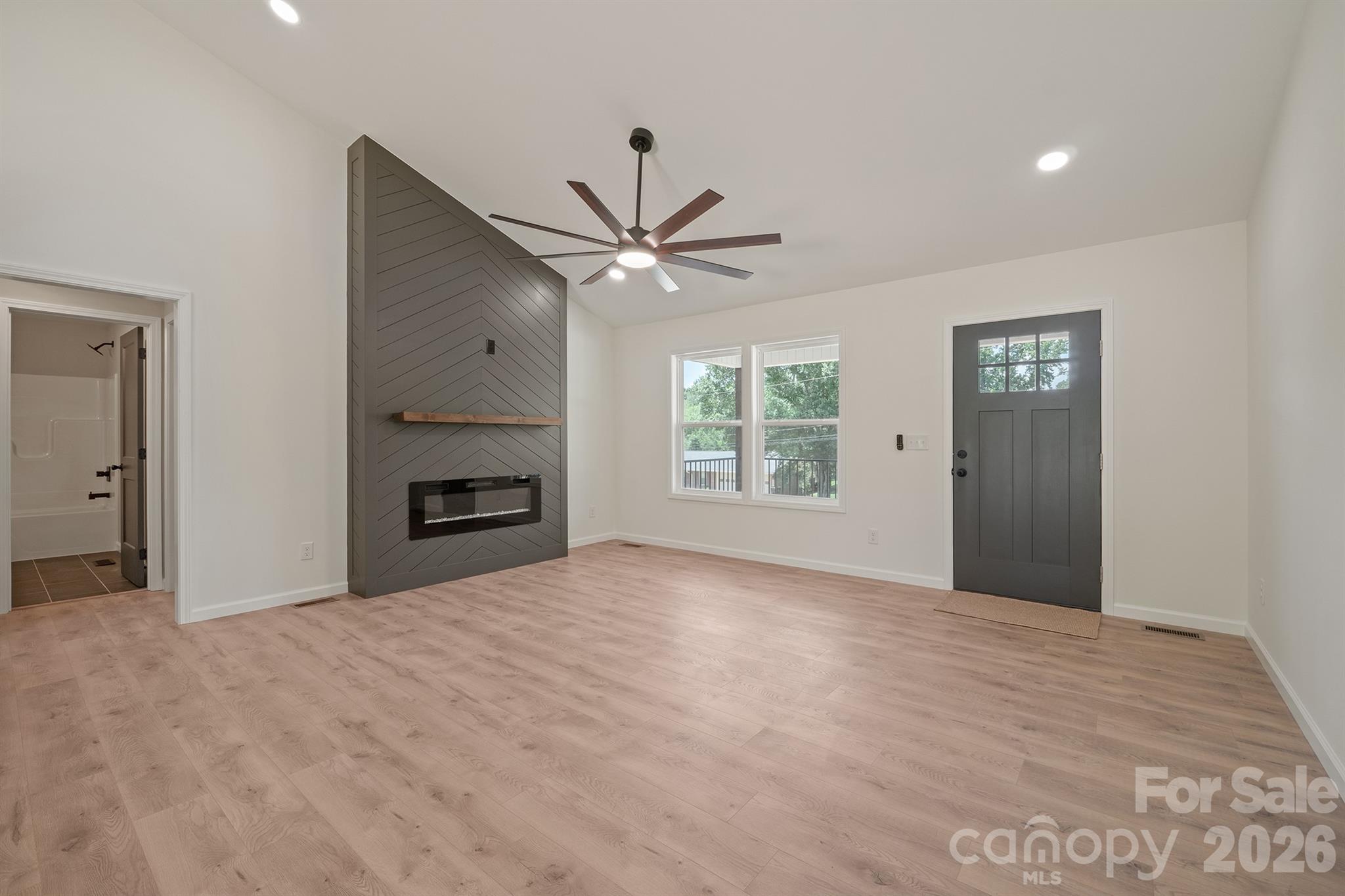 1649 Bentbrook Drive — Valdese