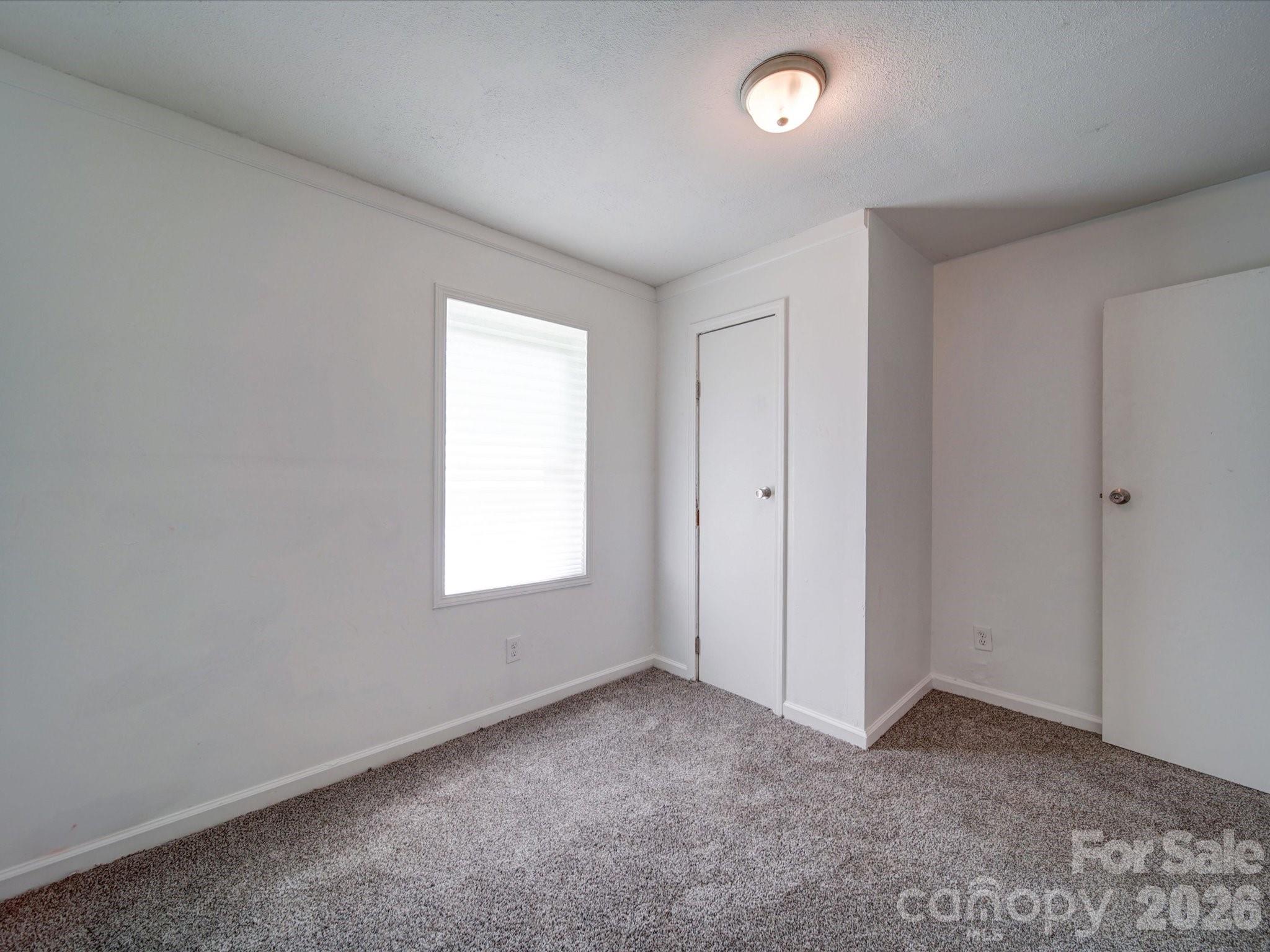 2300 Kennesaw Drive — Charlotte