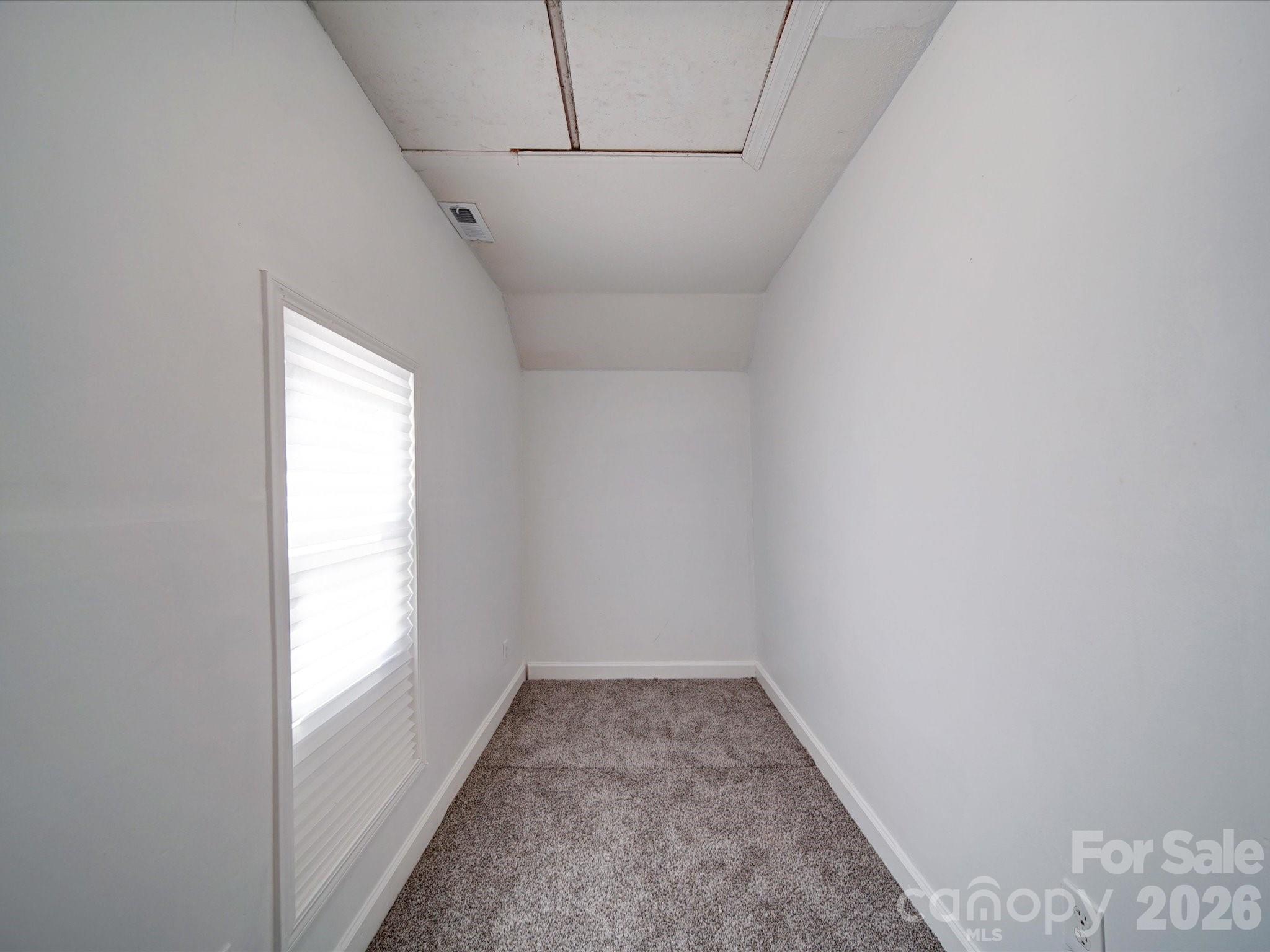 2300 Kennesaw Drive — Charlotte