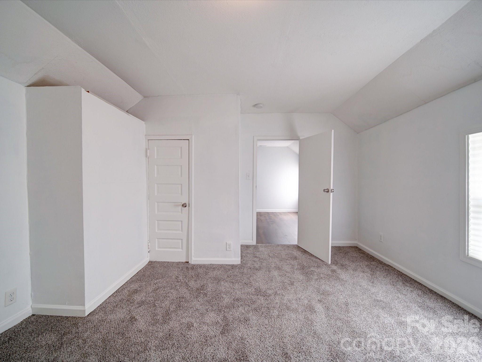 2300 Kennesaw Drive — Charlotte
