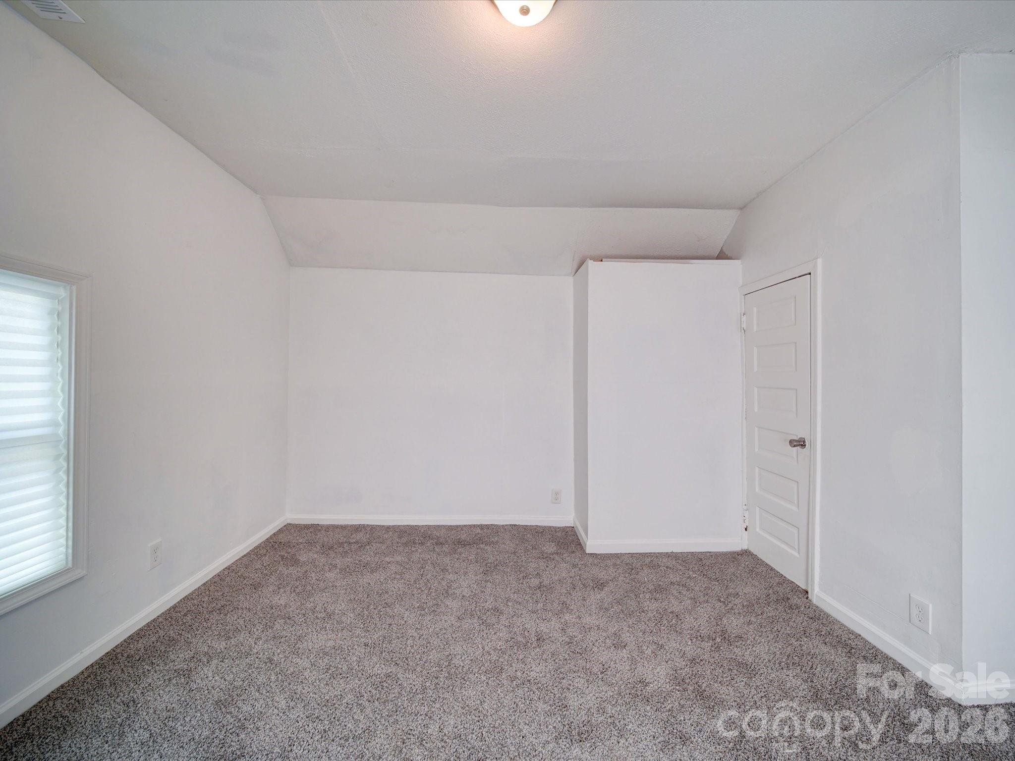 2300 Kennesaw Drive — Charlotte