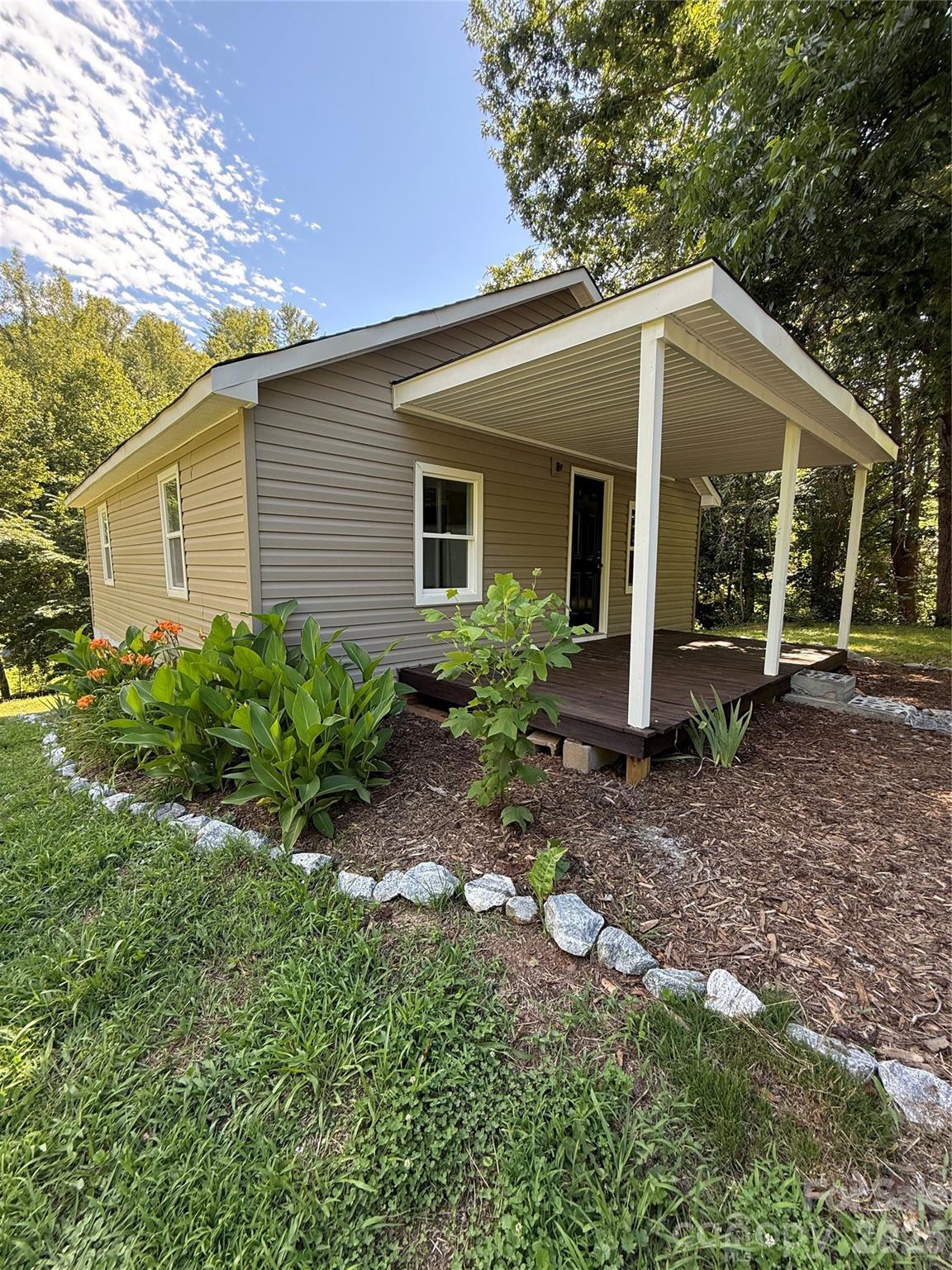 1312 Meadowlane Drive NW — Lenoir