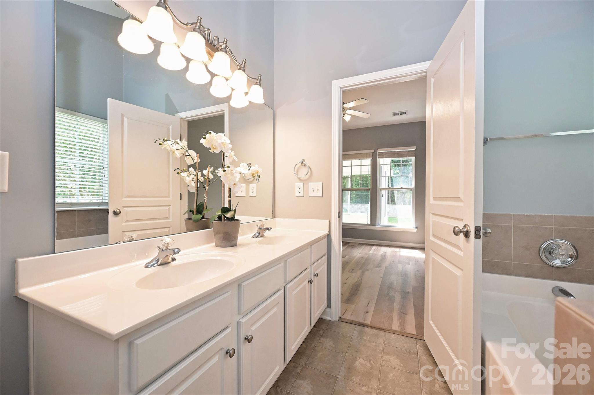 1549 Hammond Drive — Matthews