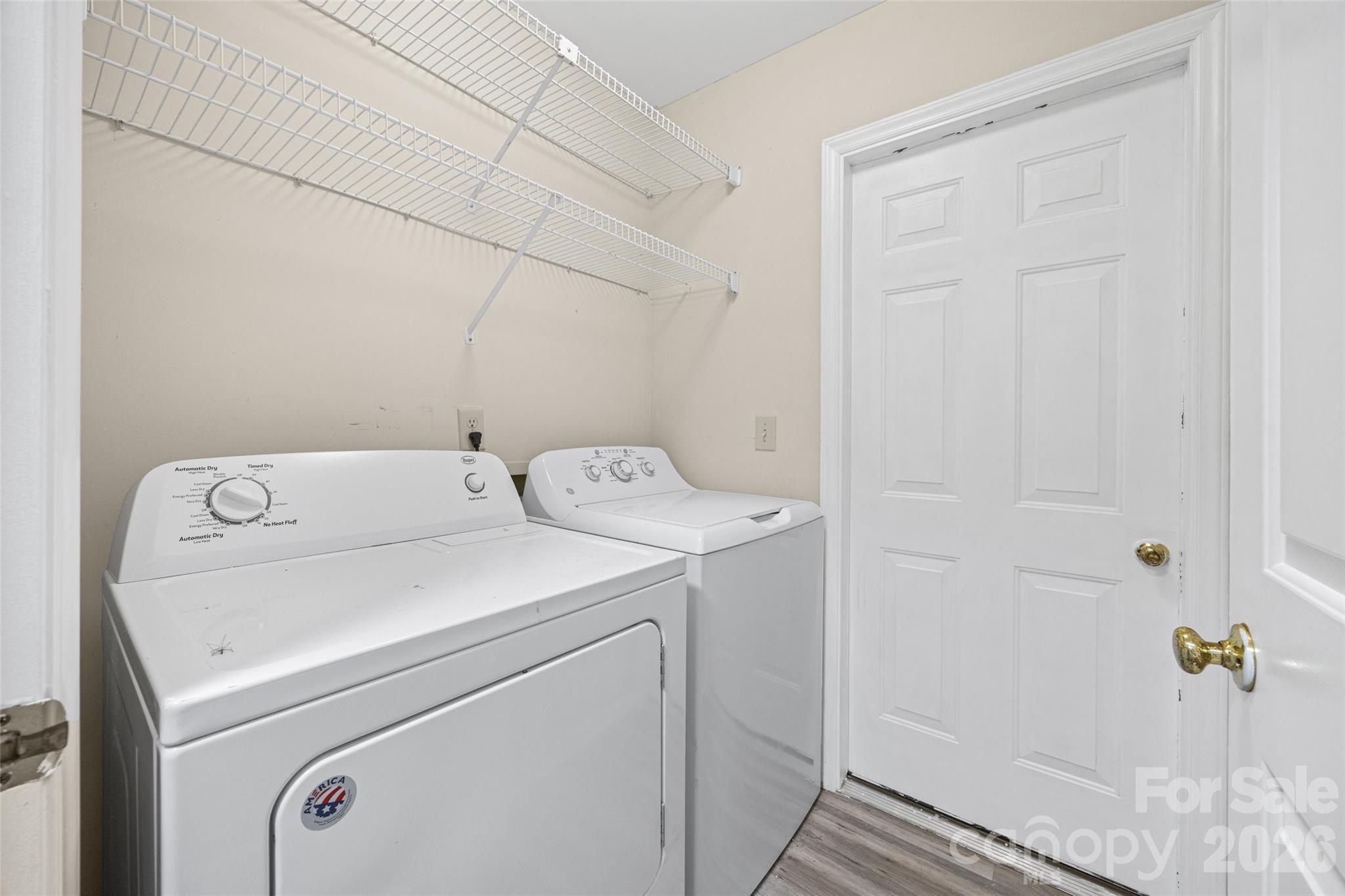 5053 Suwarrow Court — Tega Cay