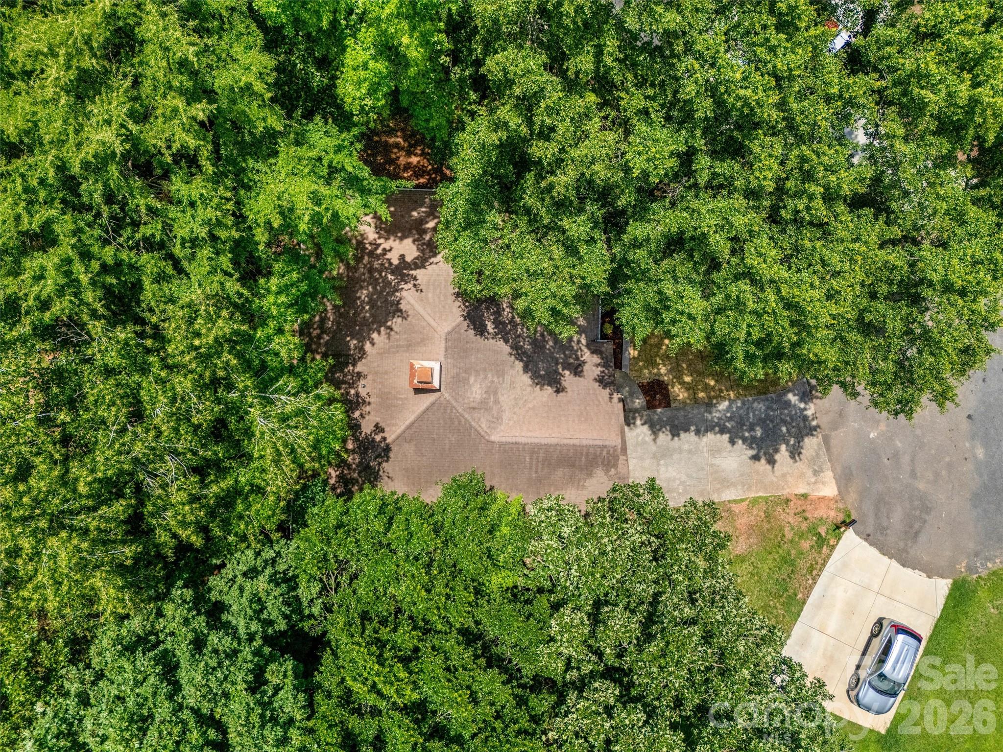 5053 Suwarrow Court — Tega Cay