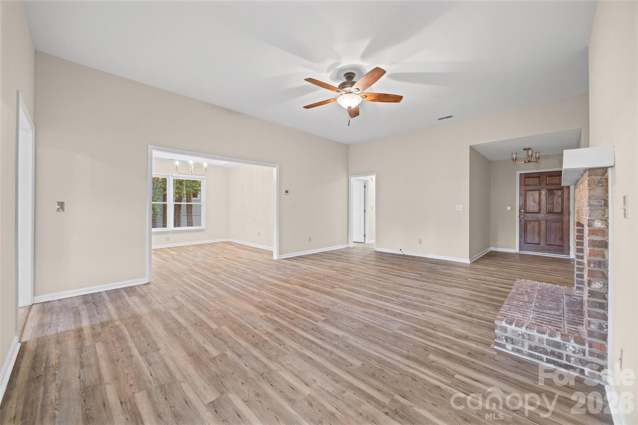 5053 Suwarrow Court — Tega Cay