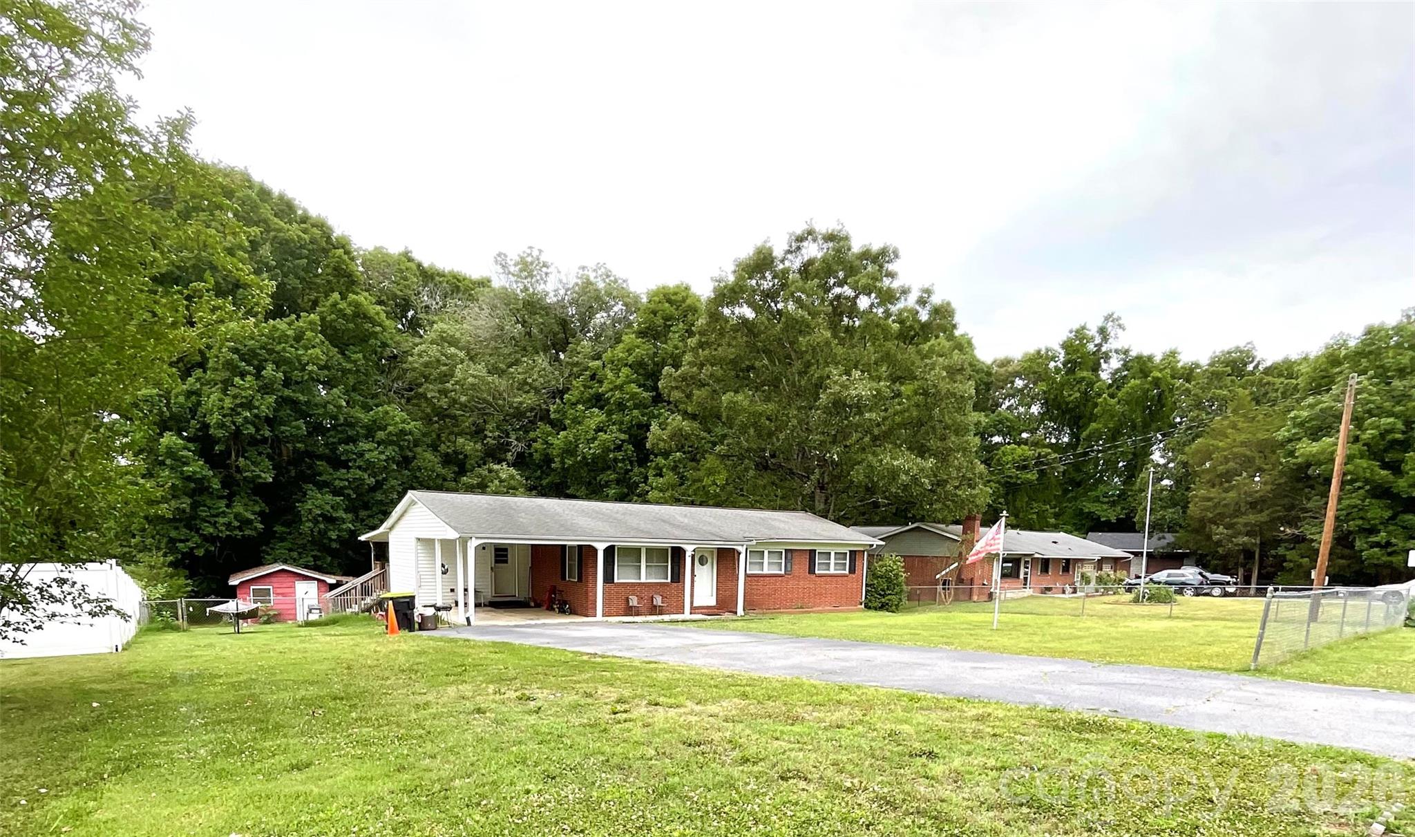 613 Shue Road — China Grove