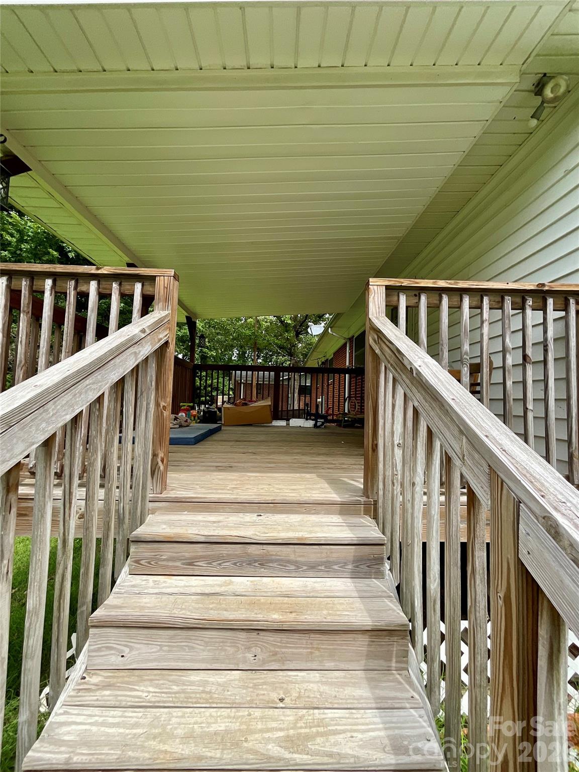 613 Shue Road — China Grove