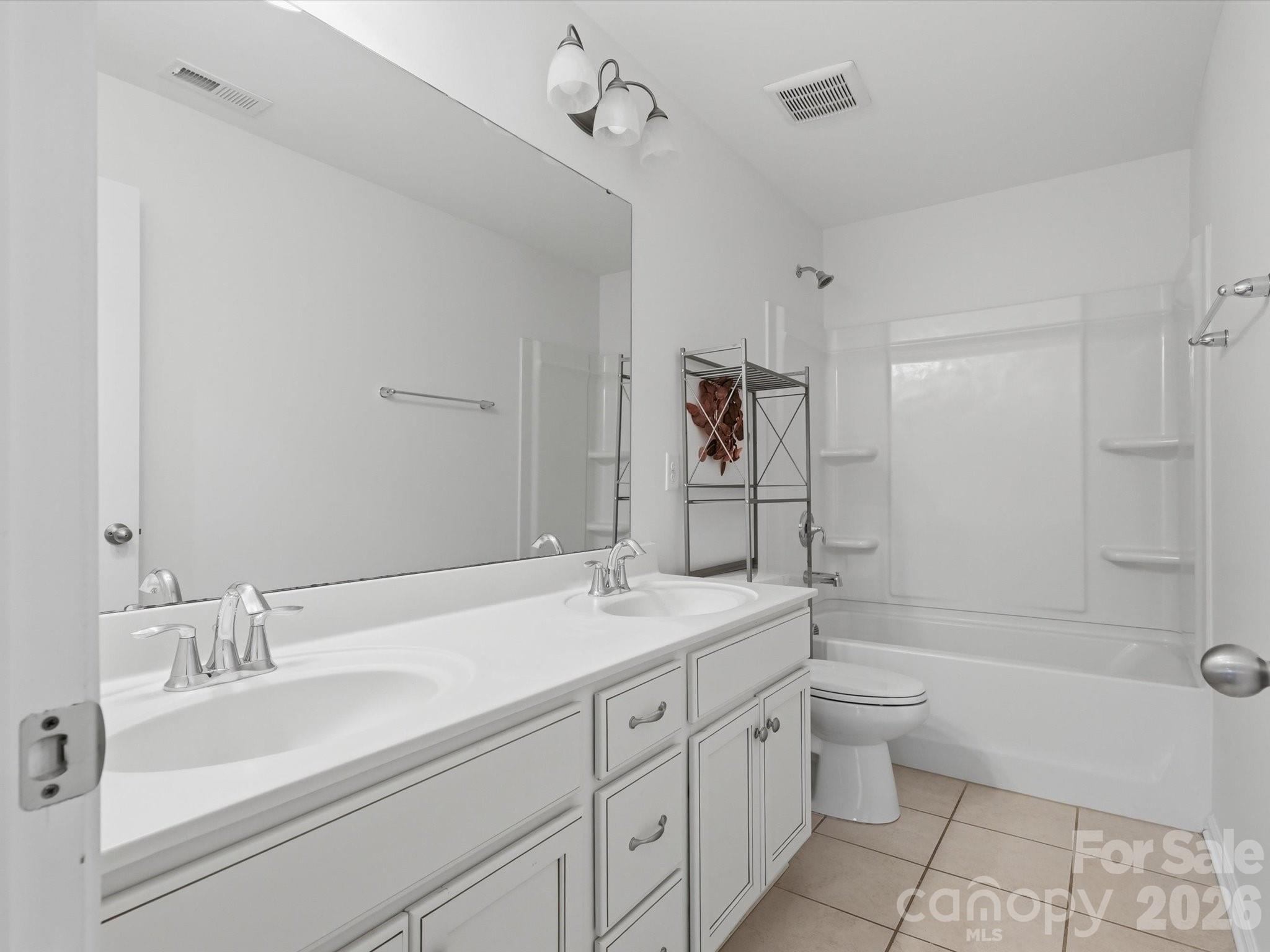 1049 Bannister Road — Waxhaw