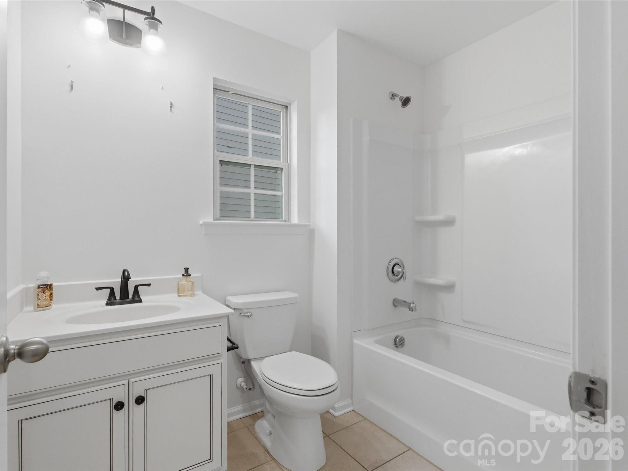 1049 Bannister Road — Waxhaw